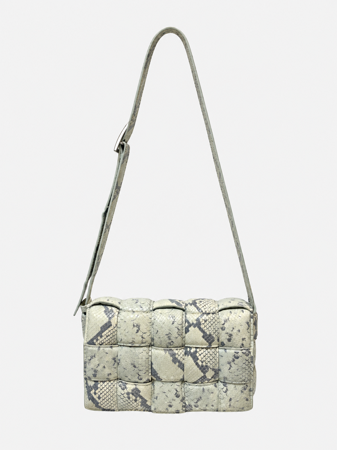 CASSETTE.