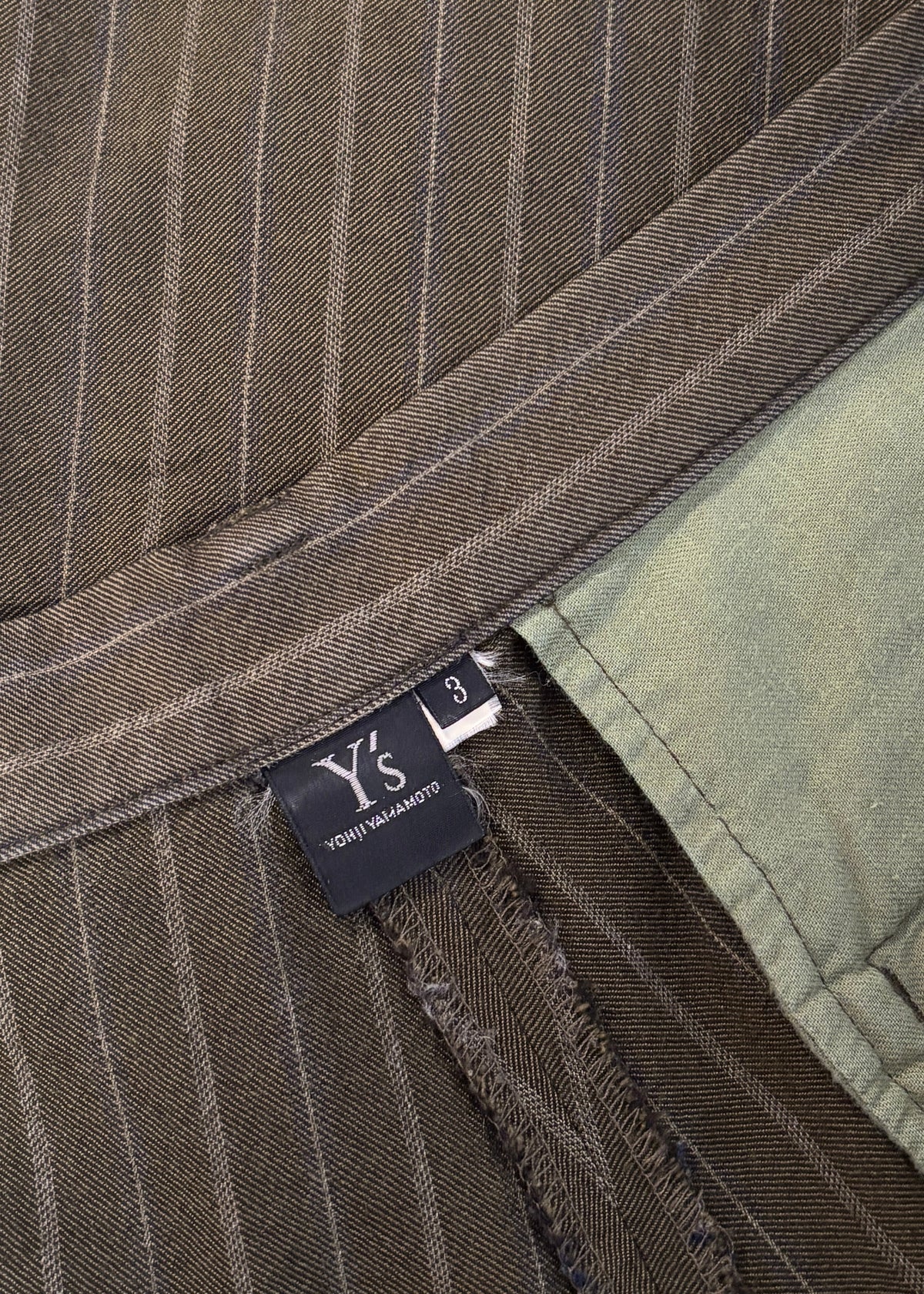 1990's PINSTRIPE PANTS. (3 / M)