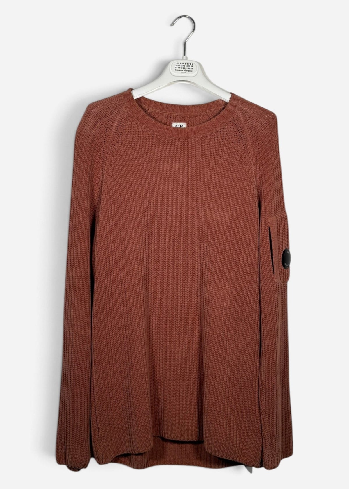 KNIT SWEATER. (48) - SEVENUES.