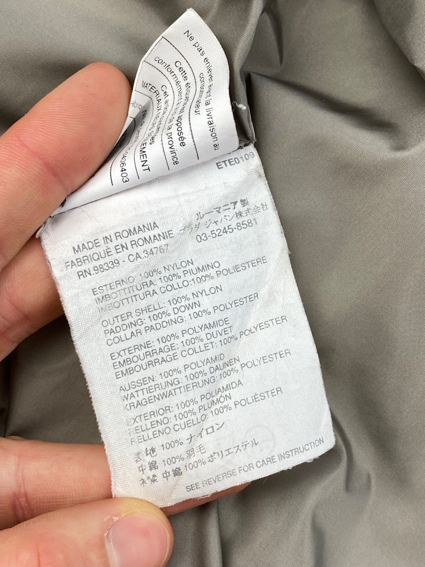 PRADA LINEA ROSSA F/W 2001 GOOSE DOWN VEST. (44 / M) - SEVENUES.