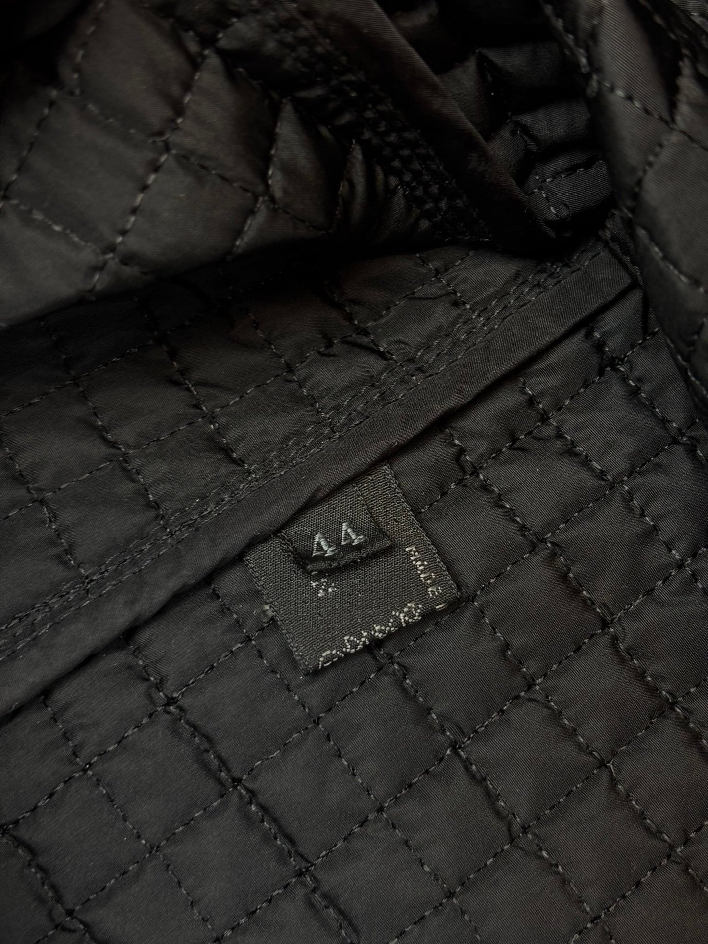 PRADA MILANO F/W 1998 QUILTED NYLON JACKET. (44 / L) - SEVENUES.