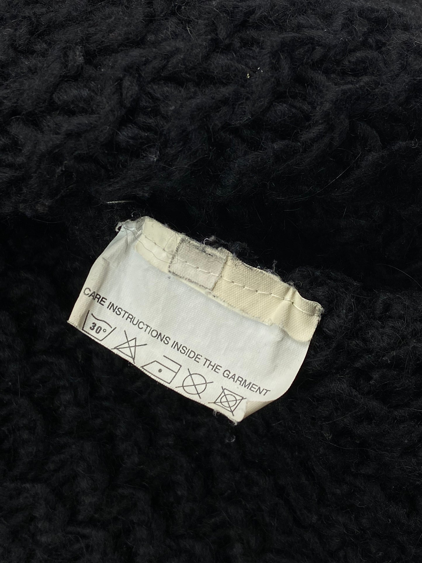 RAF SIMONS F/W 2011 HEAVY KNIT JUMPER. (L)