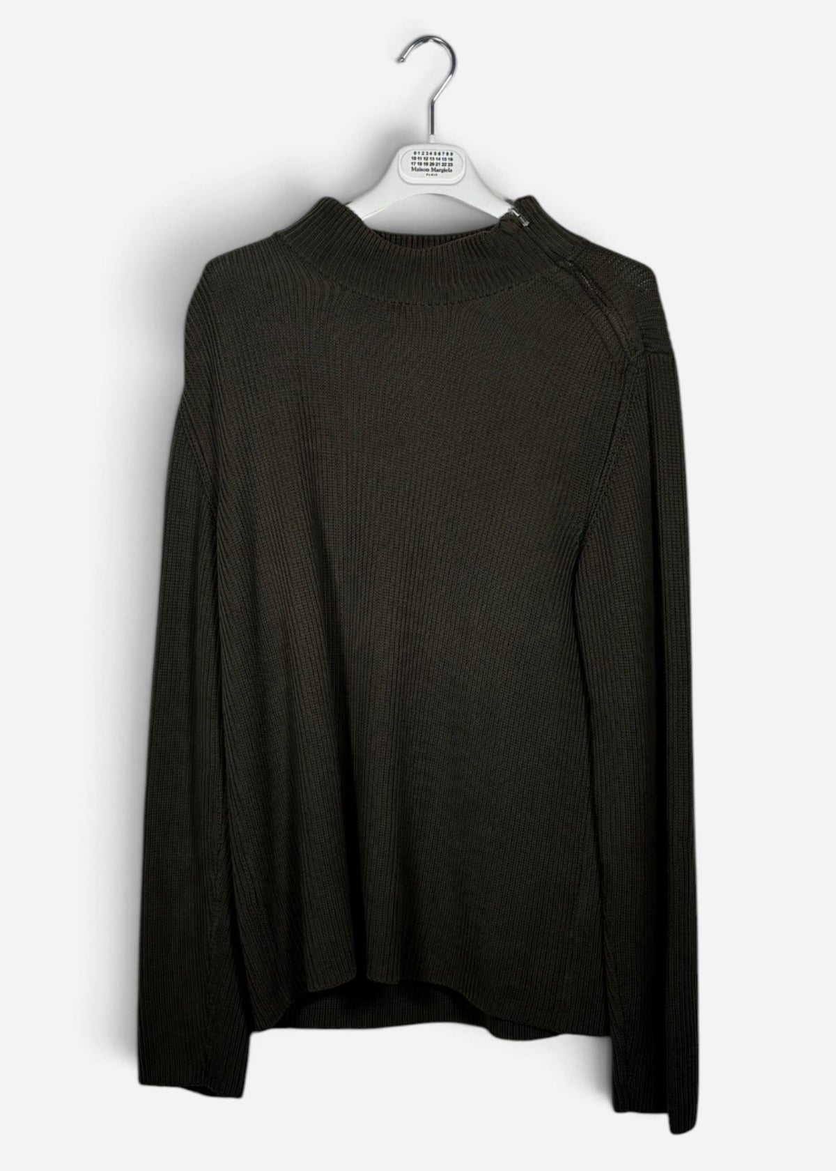 SWEATSHIRT. - SEVENUES.