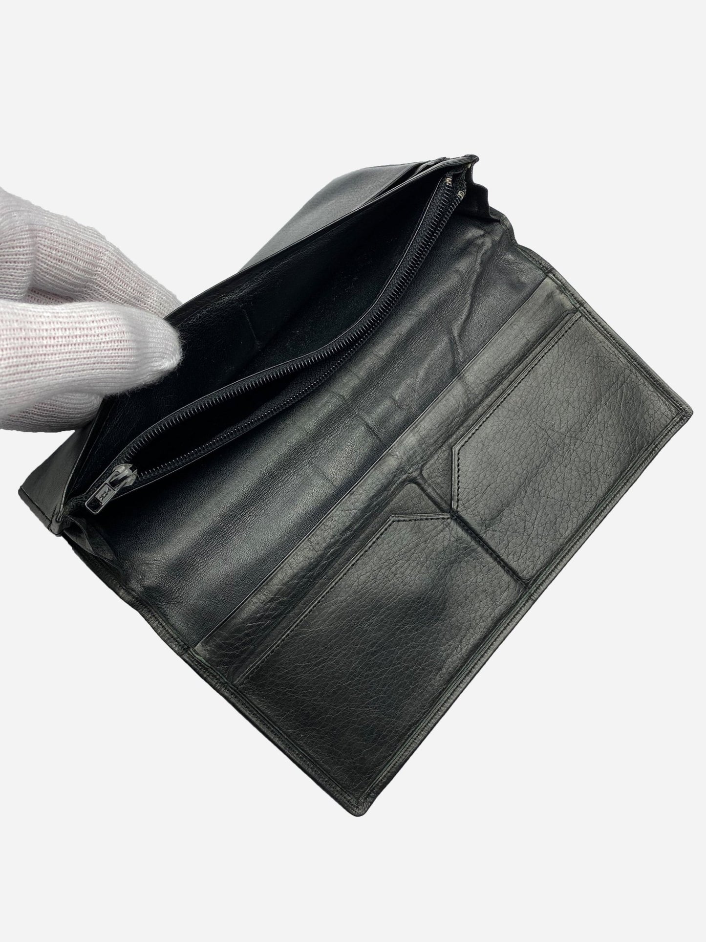 YVES SAINT LAURENT LEATHER LONG WALLET. - SEVENUES.