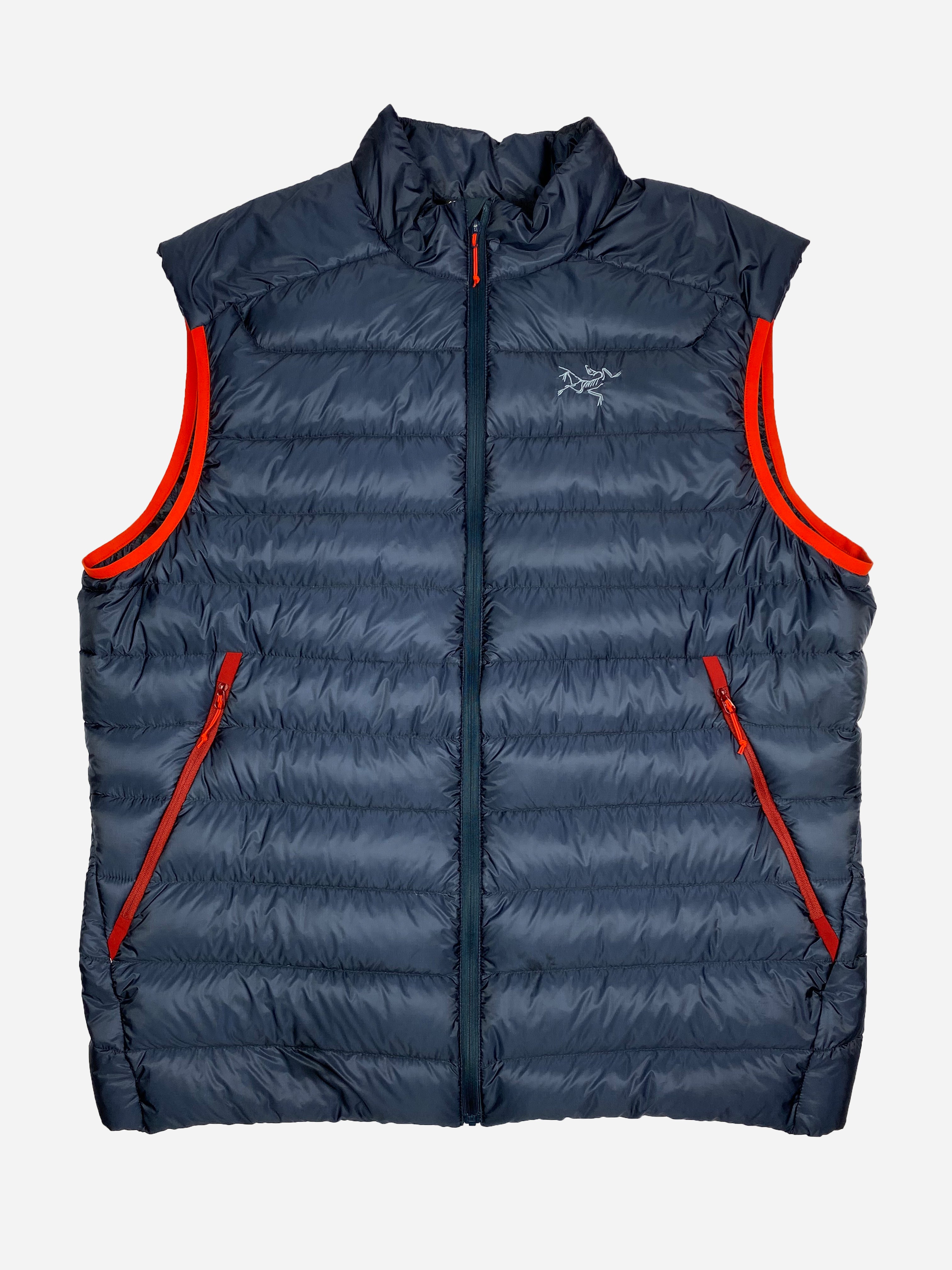 ARC'TERYX CERIUM LOGO EMBROIDERY DOWN VEST. (XL) – SEVENUES CLO.