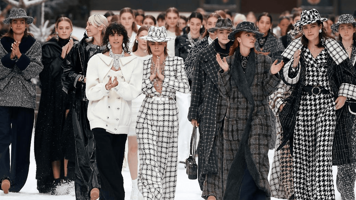 Chanel - SEVENUES.