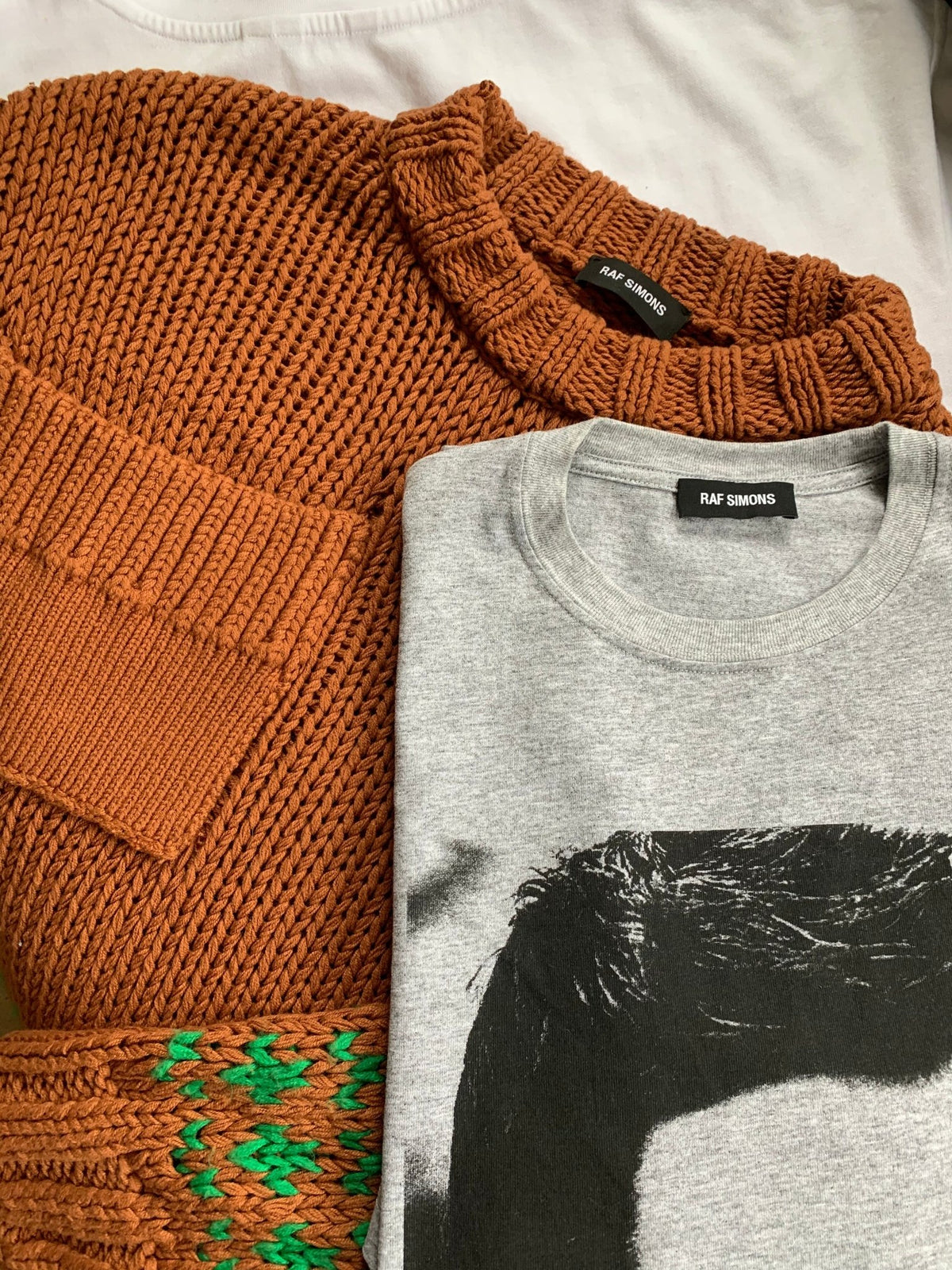 Raf Simons - SEVENUES.