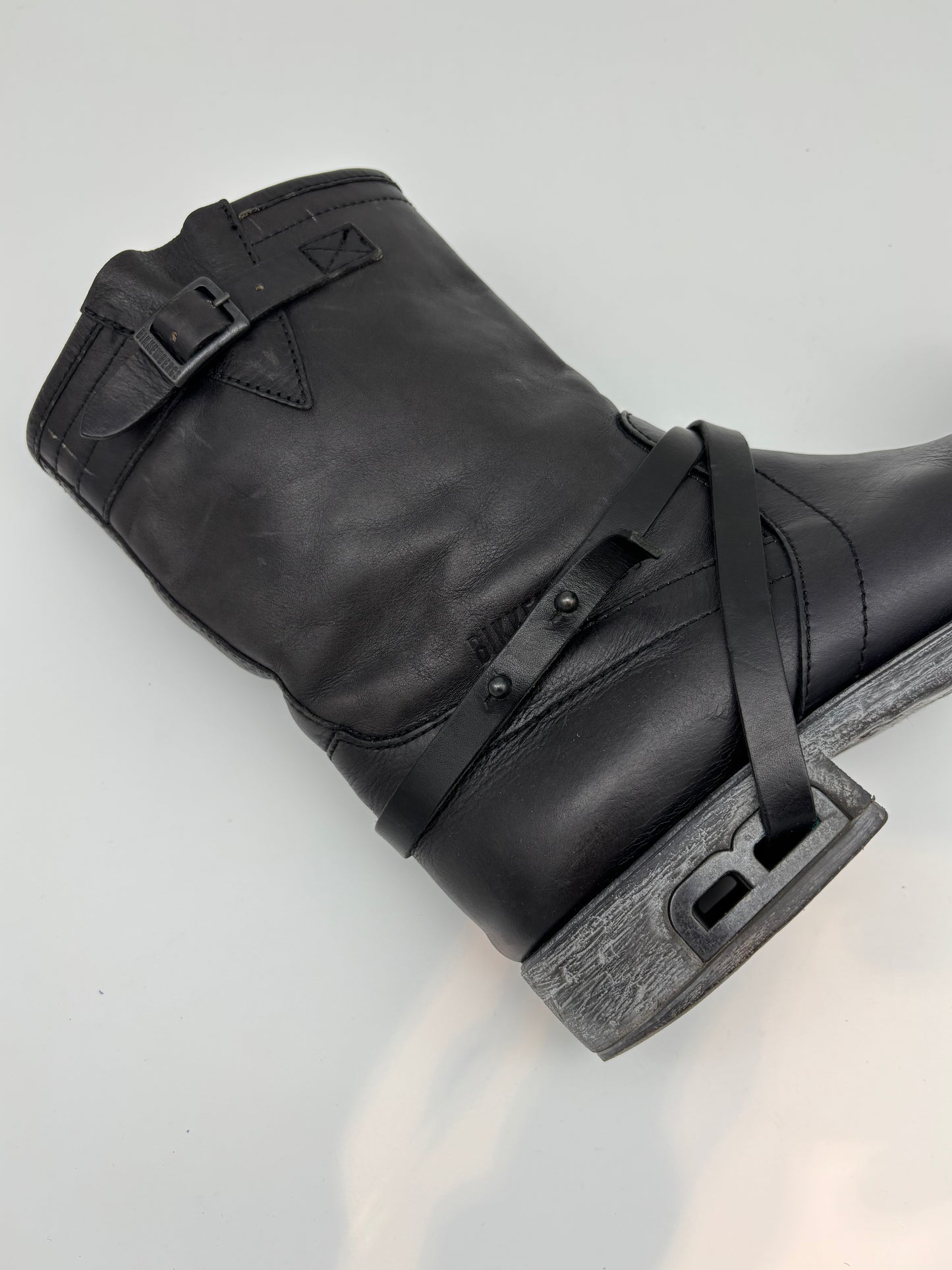 DIRK BIKKEMBERGS MET HOLE LEATHER BOOTS. (41)