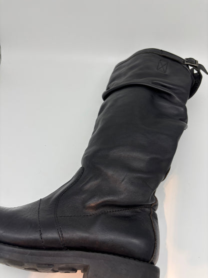 DIRK BIKKEMBERGS SLOUCHY LEATHER BOOTS. (40)