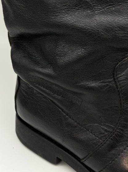 DIRK BIKKEMBERGS SLOUCHY LEATHER BOOTS. (40)