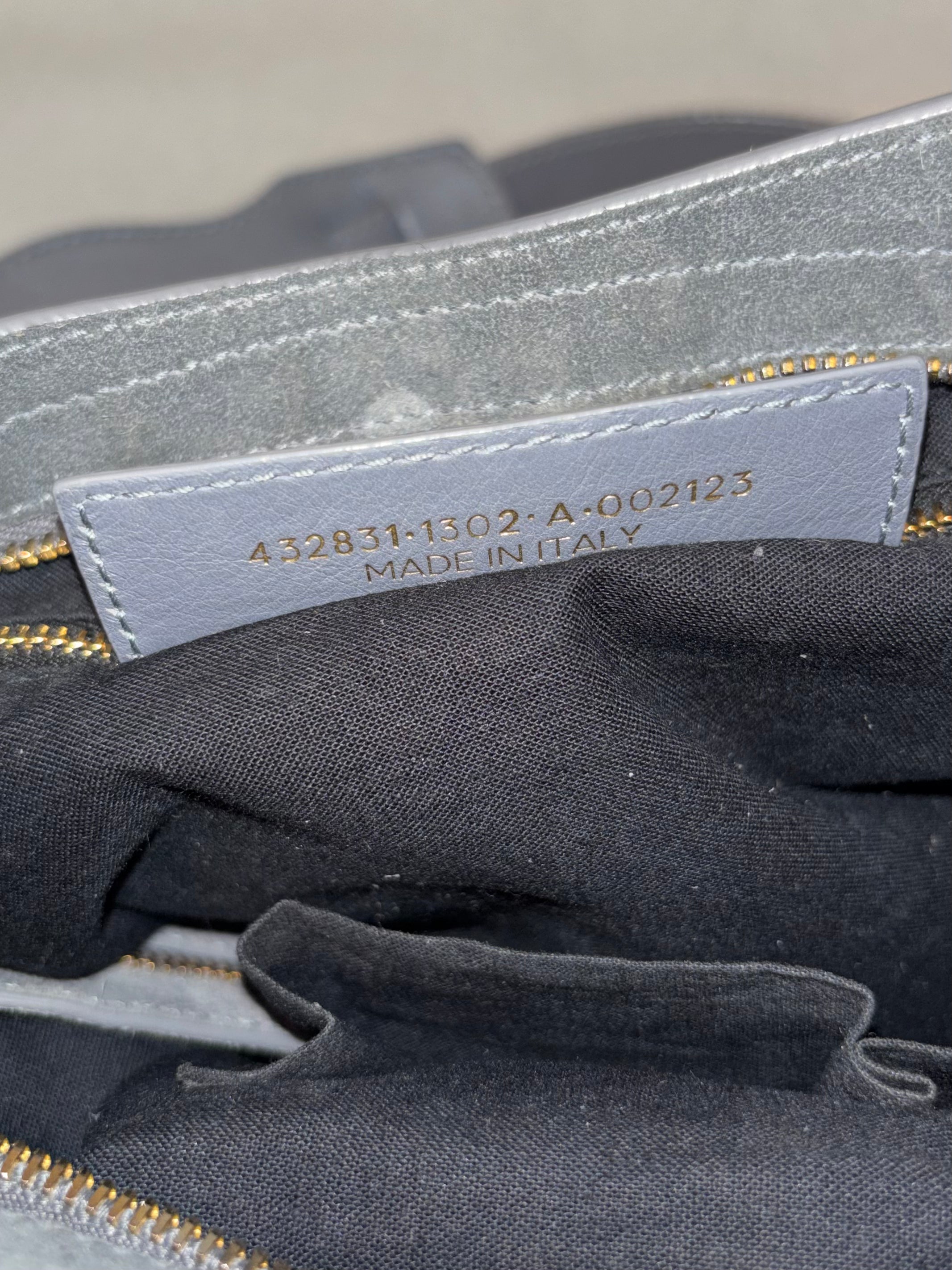 SUEDE LEATHER 'CITY' BAG.