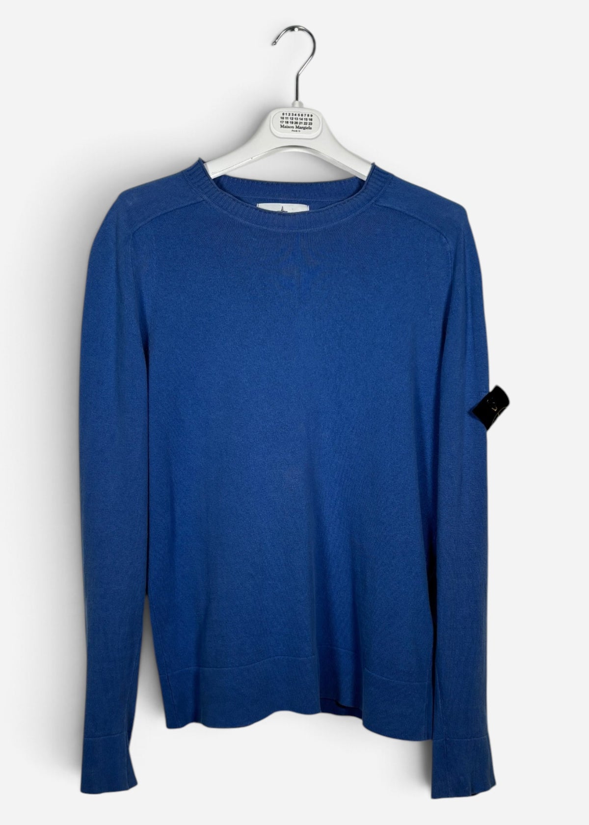 SWEATSHIRT. (S)