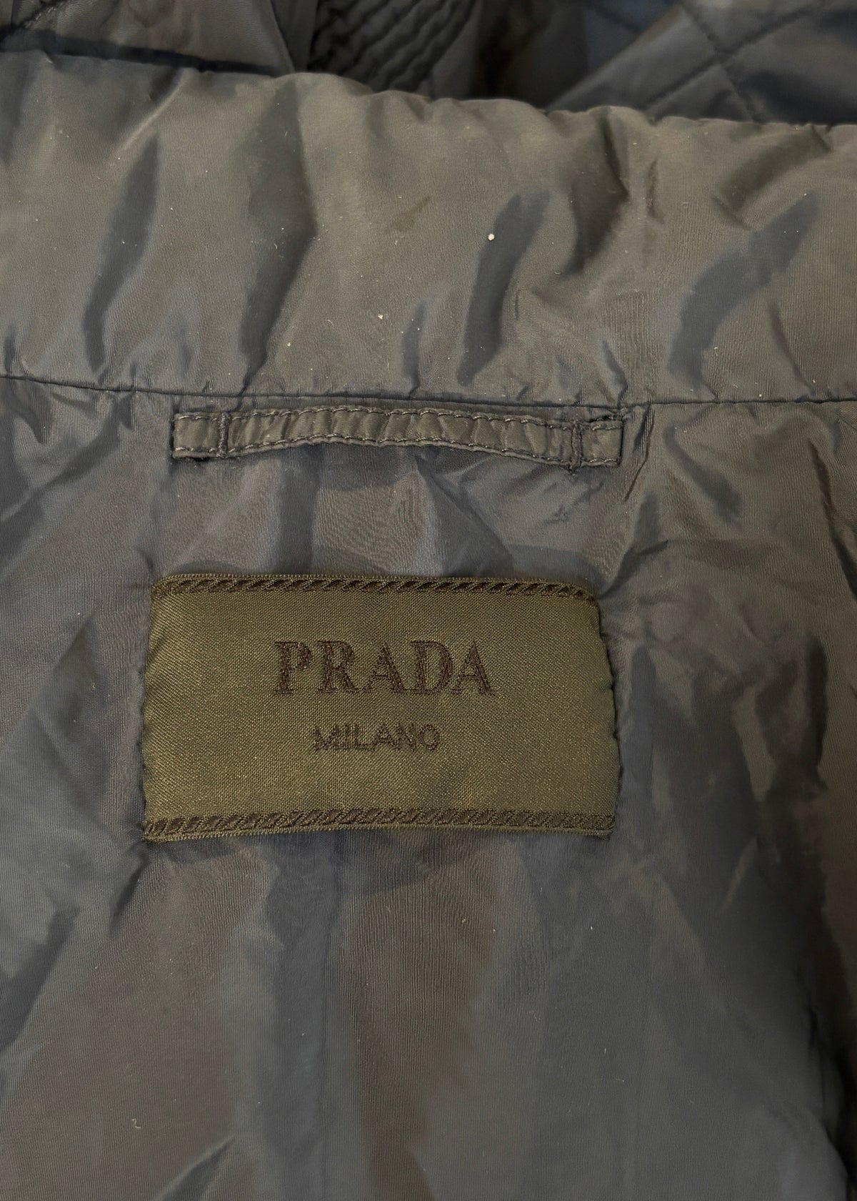 F/W 2018 LOGO-PLAQUE QUILTED NYLON JACKET. (56 / XL)