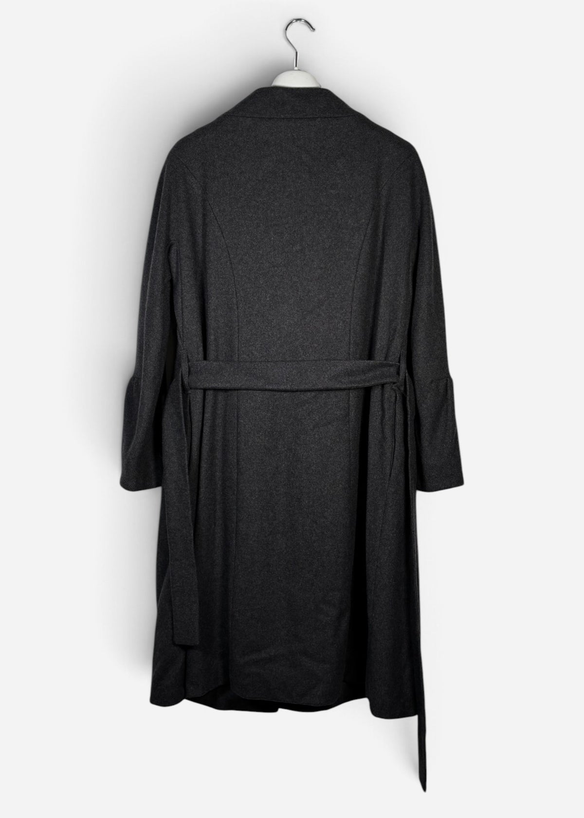 F/W 2016 BELTED WOOL COAT. (42 / S)