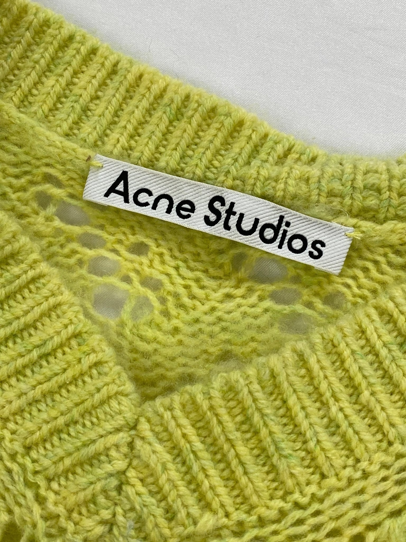 ACNE STUDIOS CROCHET SWEATER VEST. (XS) - SEVENUES.