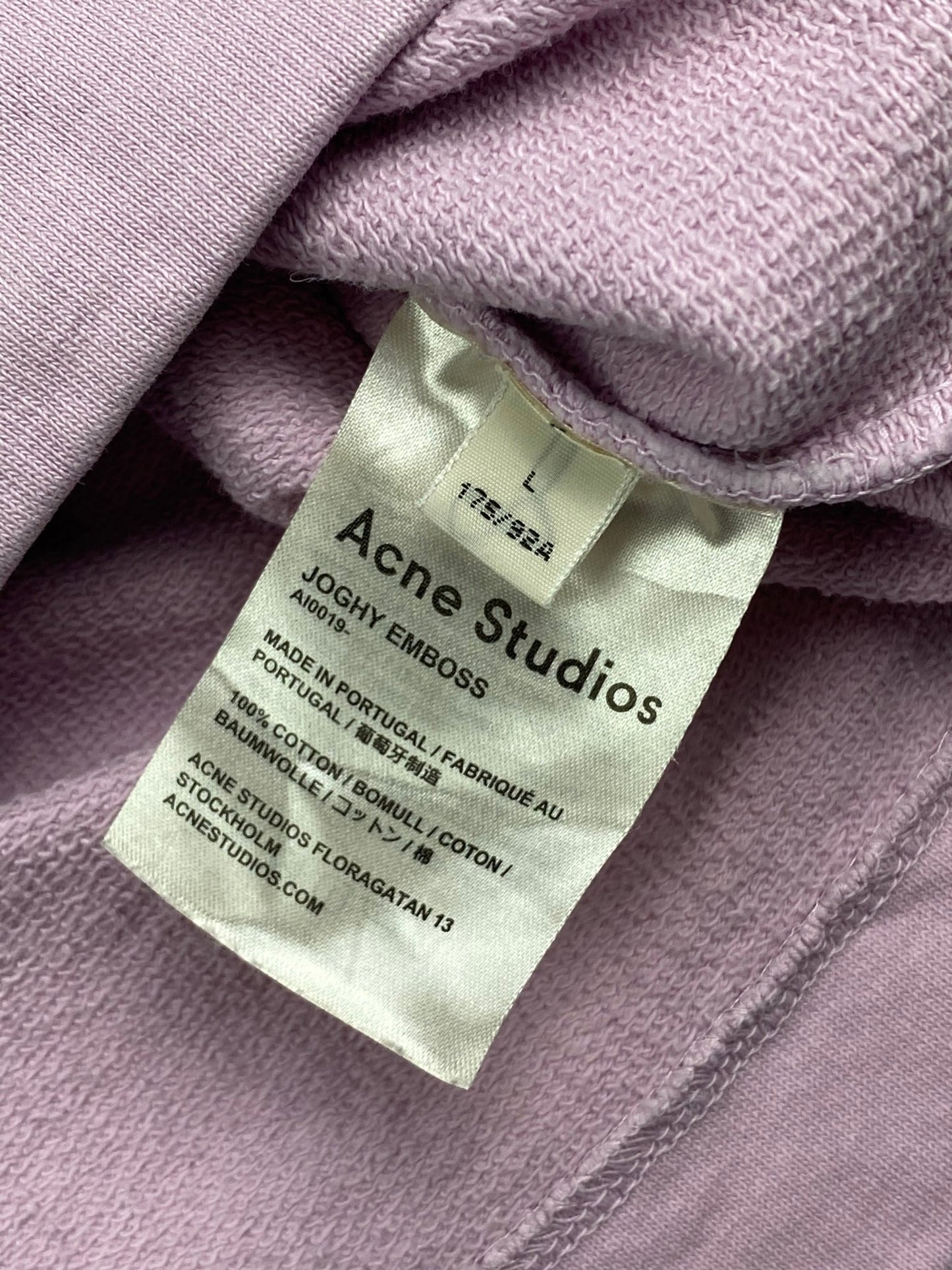 ACNE STUDIOS 'JOGHY EMBOSS' LOGO CROPPED HOODIE. (L) - SEVENUES.