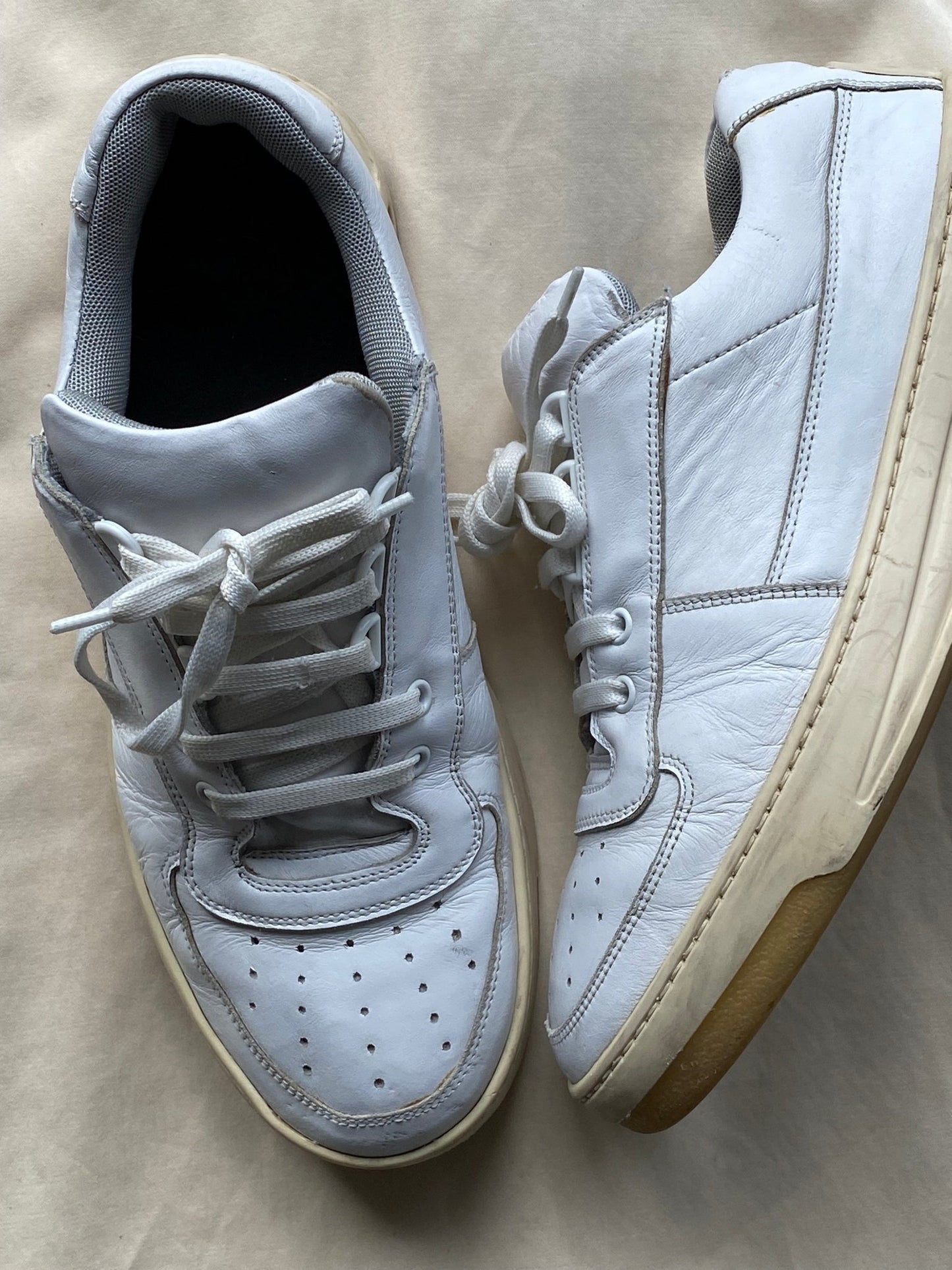 ACNE STUDIOS 'PEREY' LOW - TOP LEATHER SNEAKER. (42) - SEVENUES.