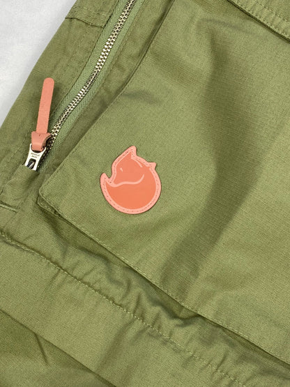 ACNE STUDIOS X FJÄLLRÄVEN 'GAITER' CARGO PANTS. (32) - SEVENUES.