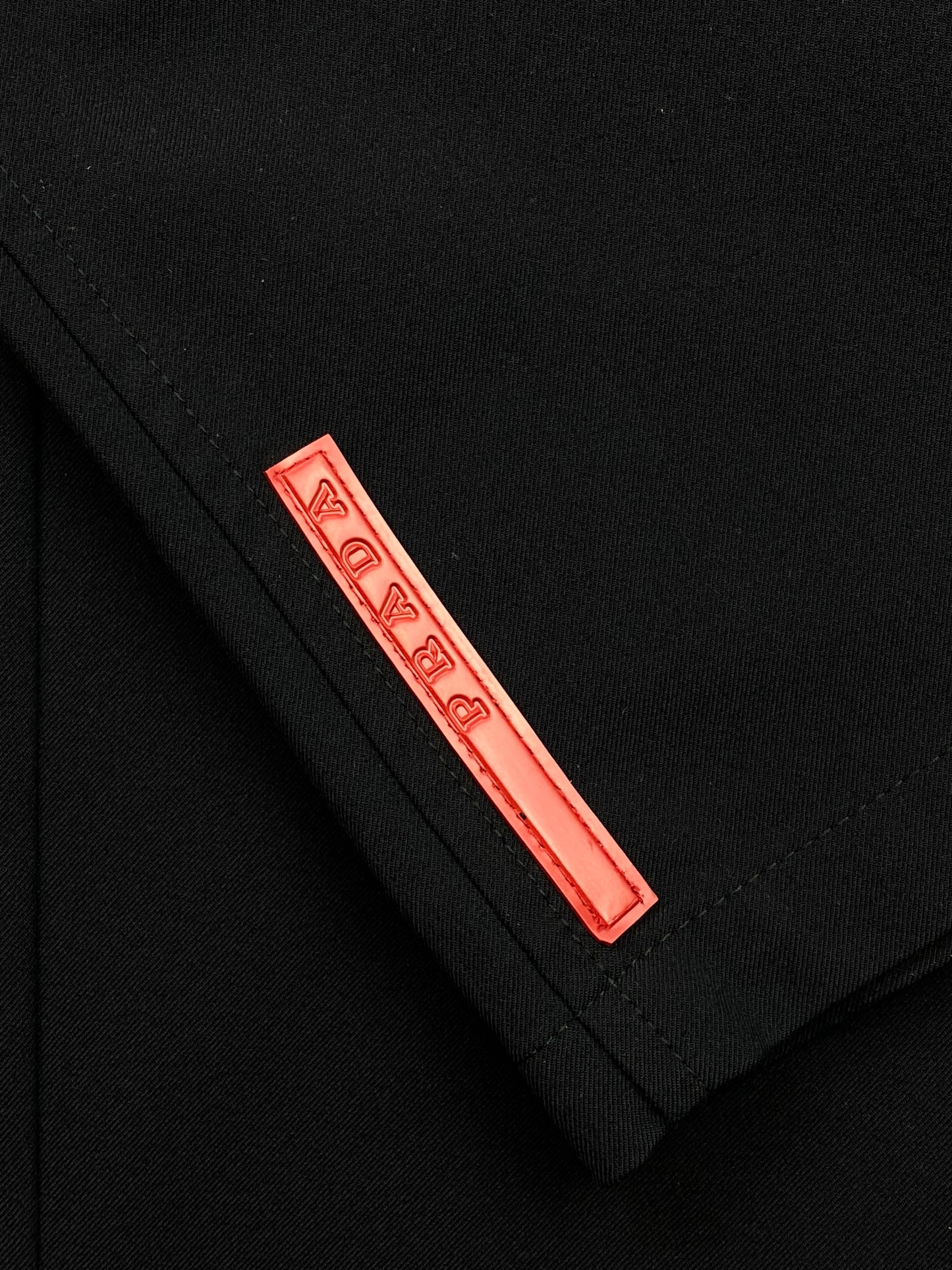 PRADA LINEA ROSSA F/W 2004 NYLON GARBADINE SUIT PANTS. (46 / S)