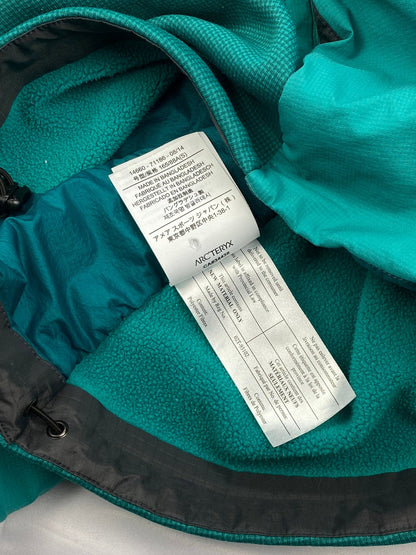 ARC'TERYX ATOM LT HOODY SHELL JACKET. (S) - SEVENUES.