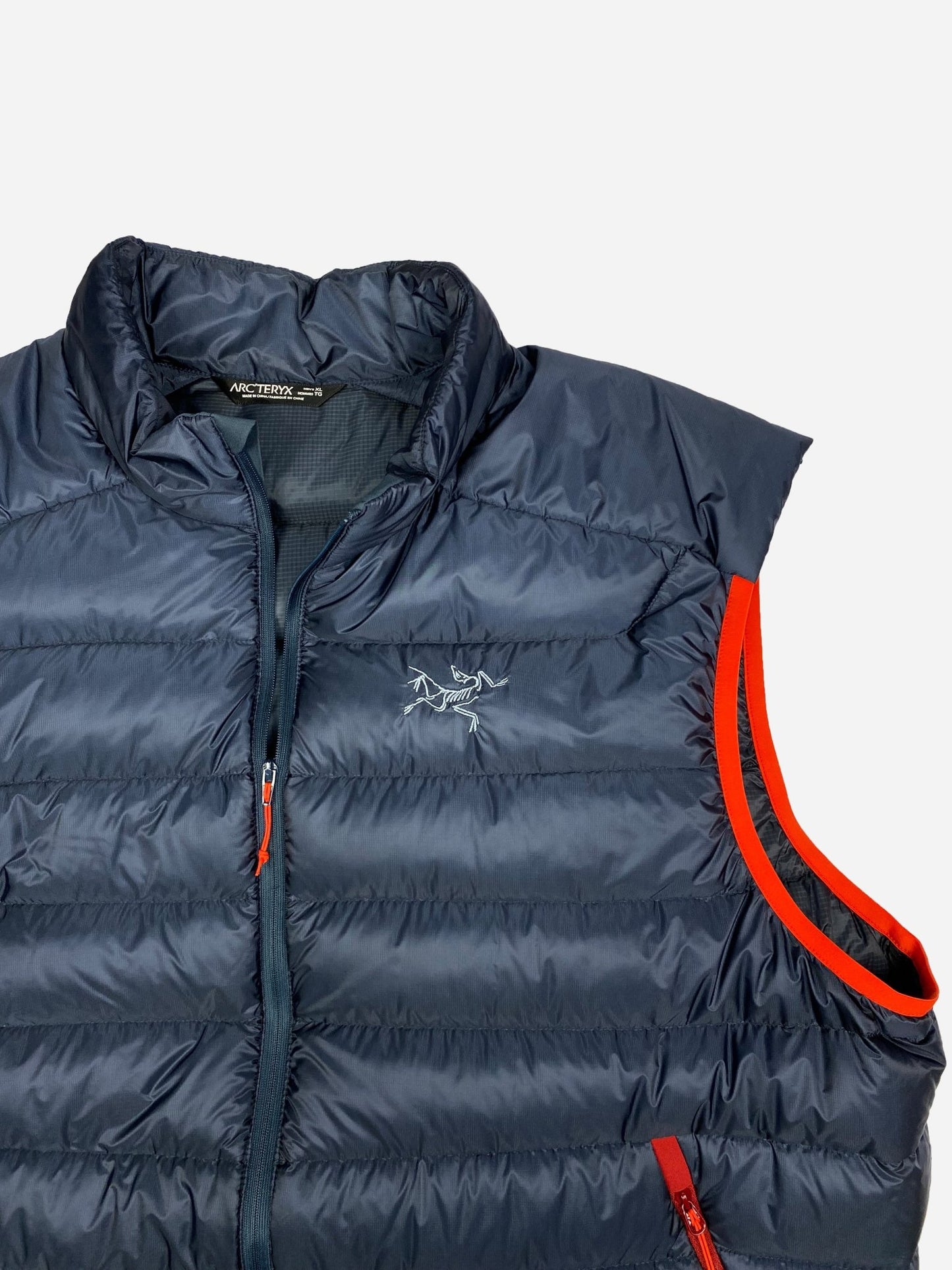 ARC'TERYX CERIUM LOGO EMBROIDERY DOWN VEST. (XL) - SEVENUES.