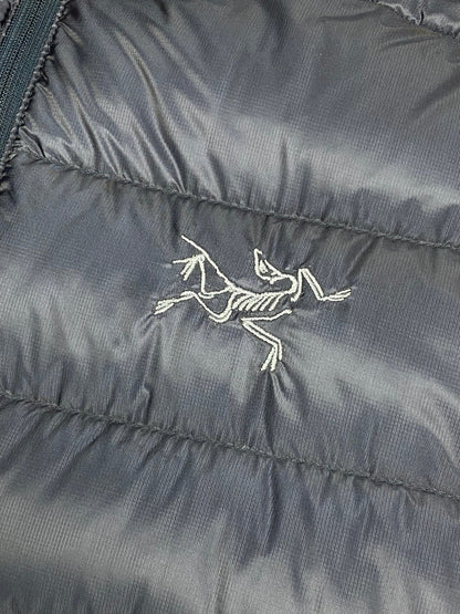 ARC'TERYX CERIUM LOGO EMBROIDERY DOWN VEST. (XL) - SEVENUES.