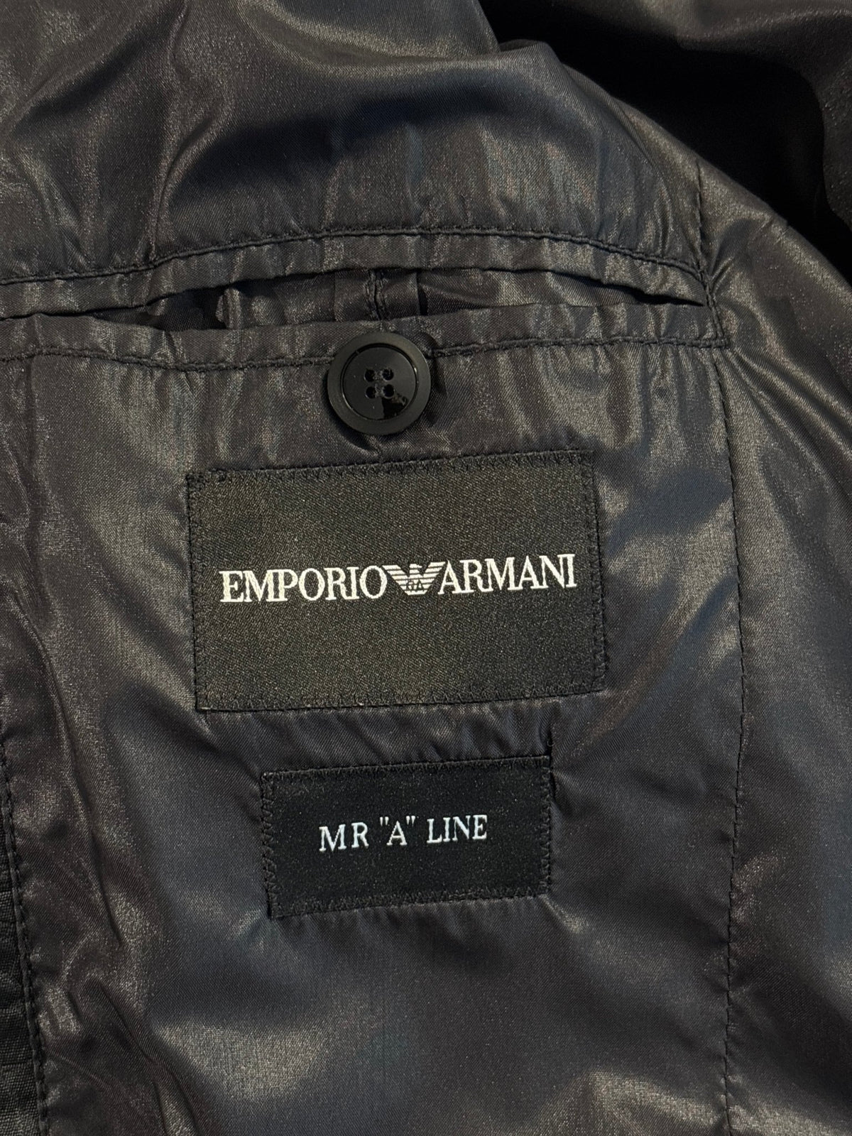 ASYMMETRICAL FAUX-CROCODILE LEATHER JACKET. (48 / M) - SEVENUES.