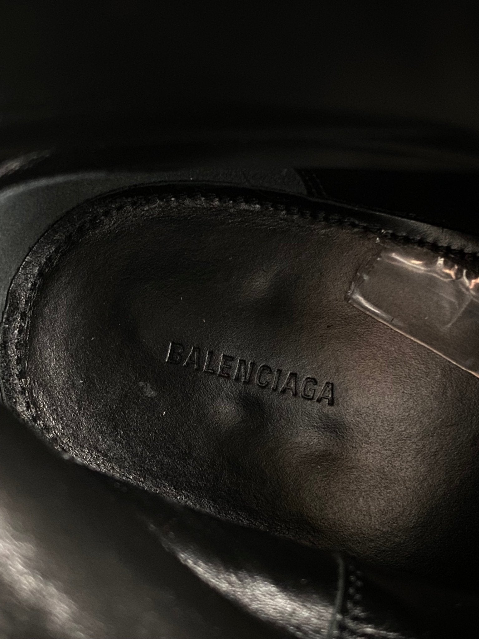 BALENCIAGA LEATHER PLATFORM SIDE - ZIP BOOTS. (40) - SEVENUES.