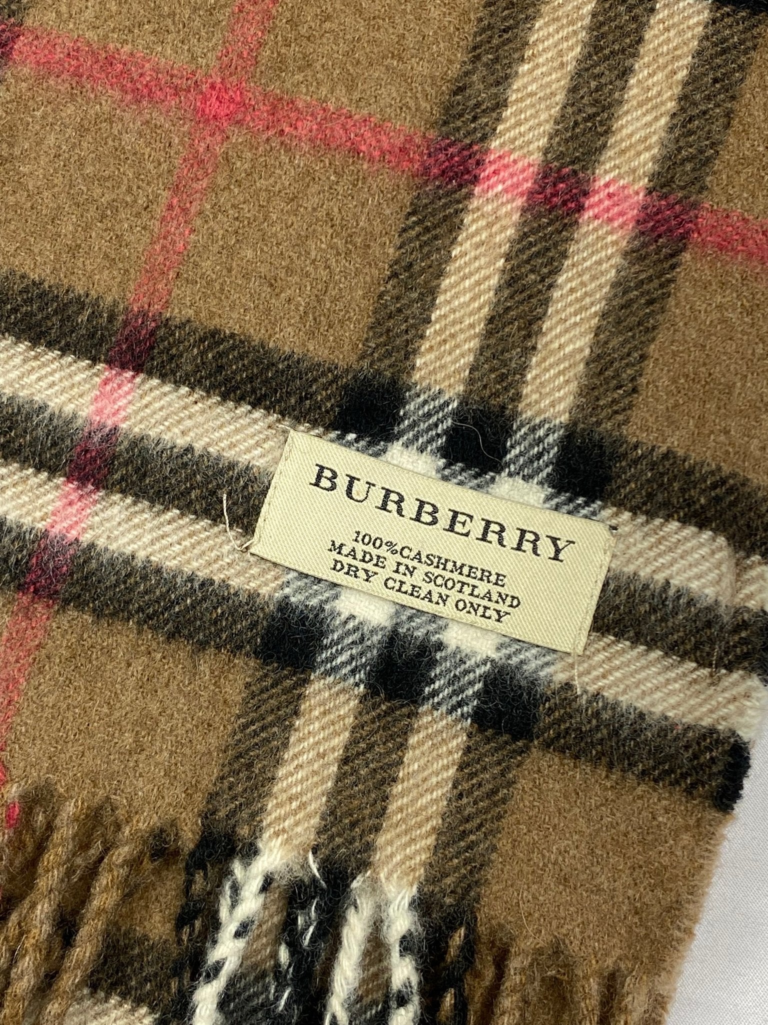 BURBERRY LONDON 100% CASHMERE NOVACHECK SCARF. - SEVENUES.