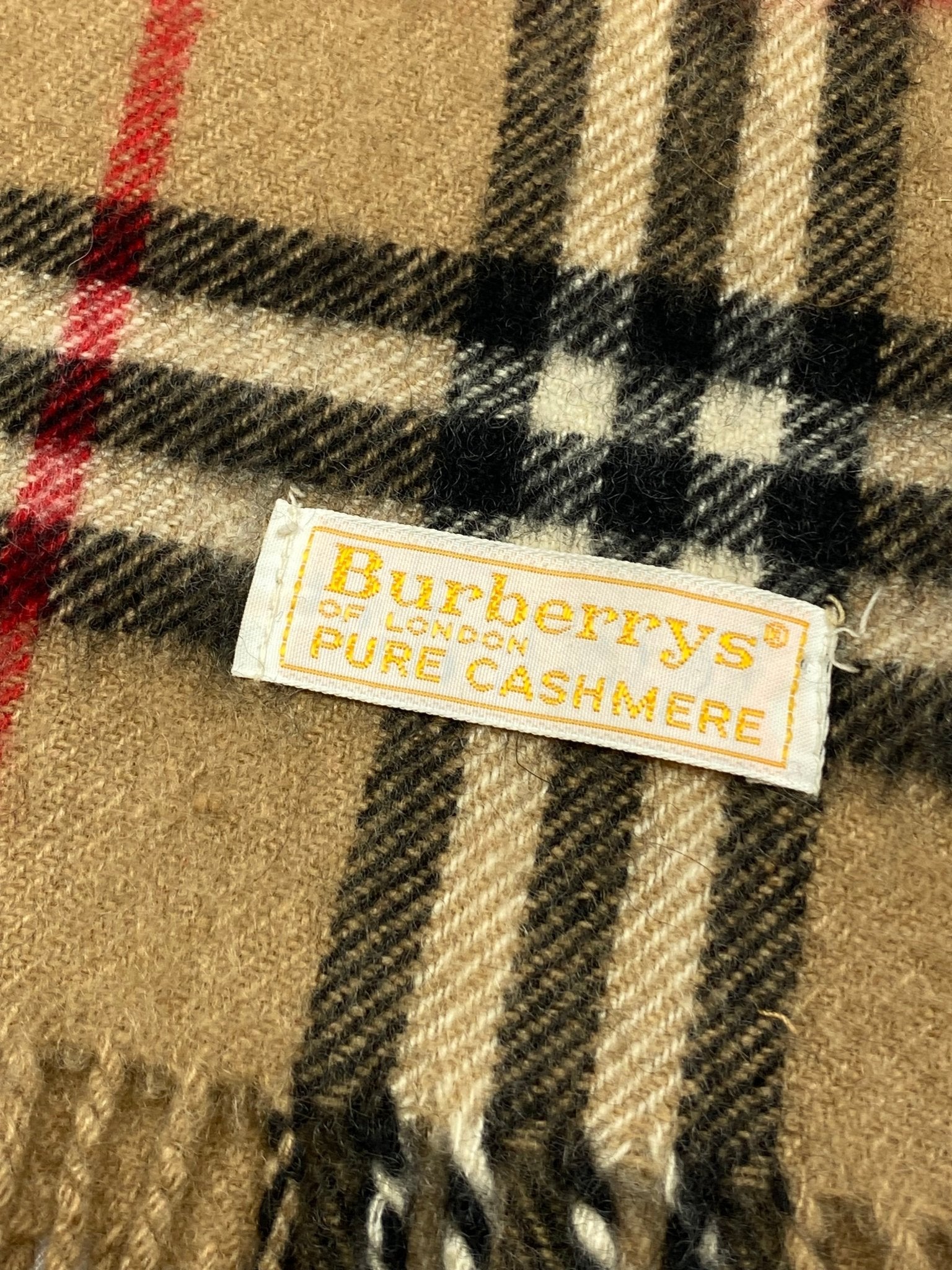 BURBERRY LONDON 100% CASHMERE NOVACHECK SCARF. - SEVENUES.