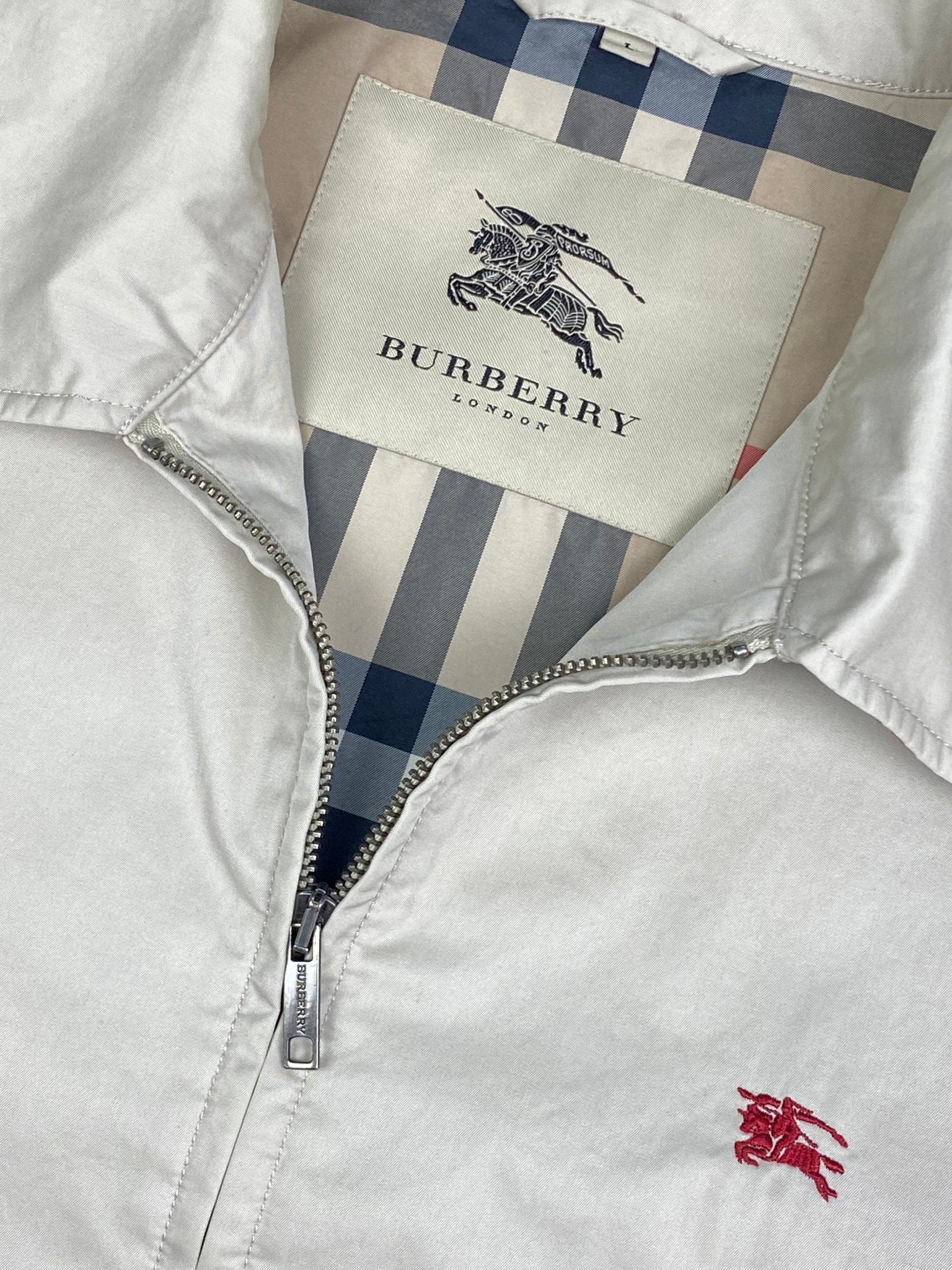 BURBERRY LONDON HARRINGTON JACKET WITH NOVACHECK LINING. (L) - SEVENUES.