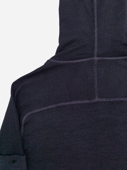 C.P. COMPANY GOGGLE HOODIE MADE FROM 100% WOOL. (48 / M) - SEVENUES.