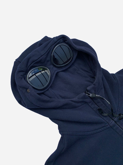 C.P. COMPANY ZIP-UP GOGGLE HOODIE. (L) – SEVENUES