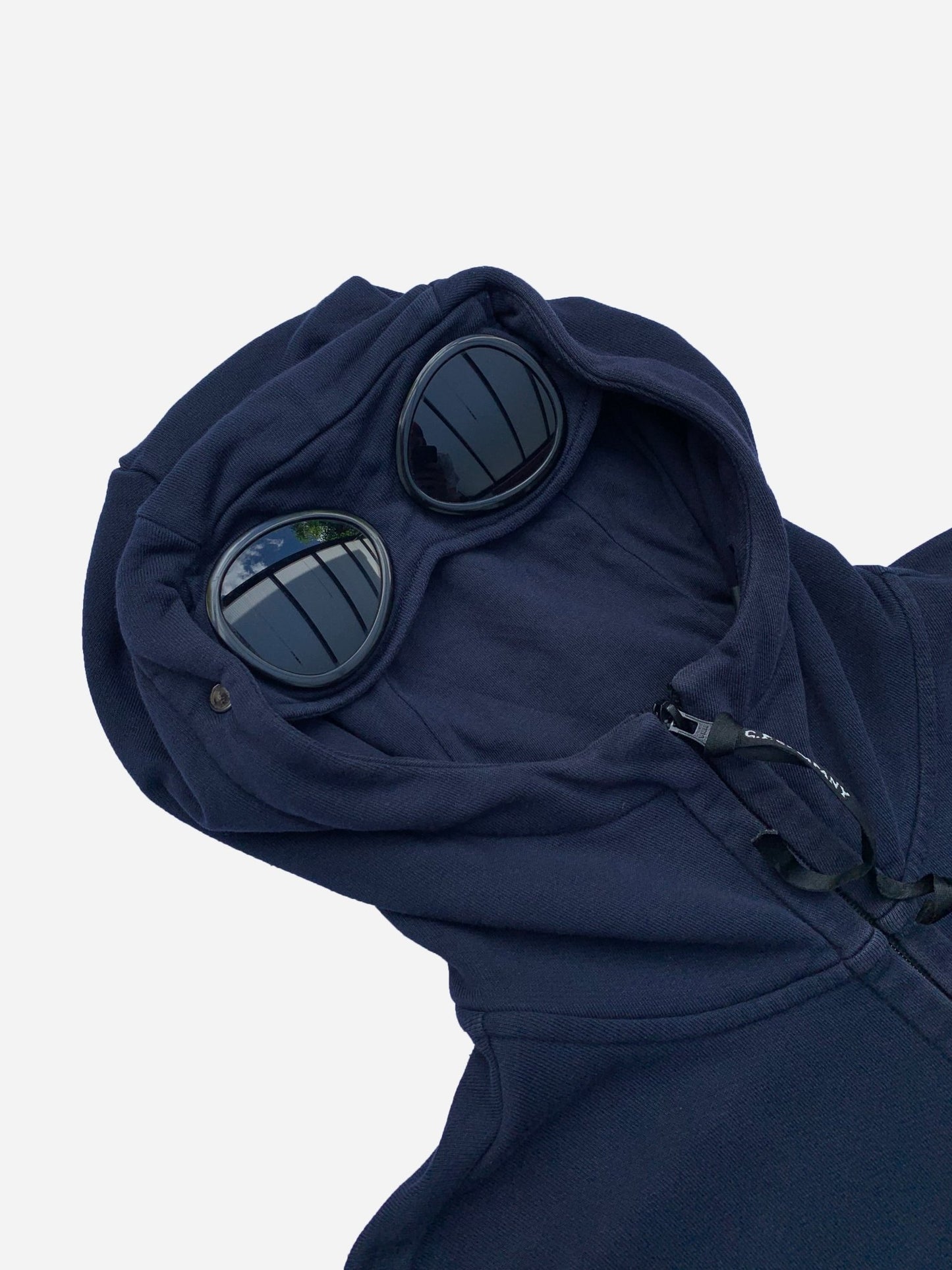 C.P. COMPANY ZIP - UP GOGGLE HOODIE. (L) - SEVENUES.