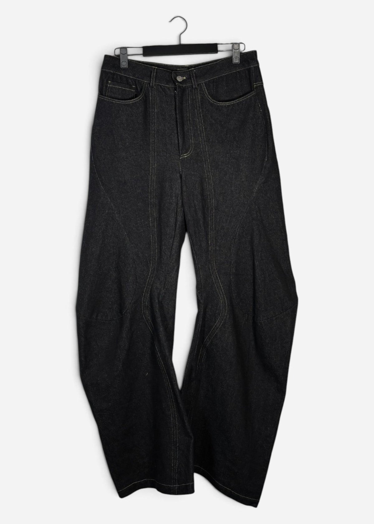 DARTED CONTRAST STITCH DENIM JEANS. (M) - SEVENUES.