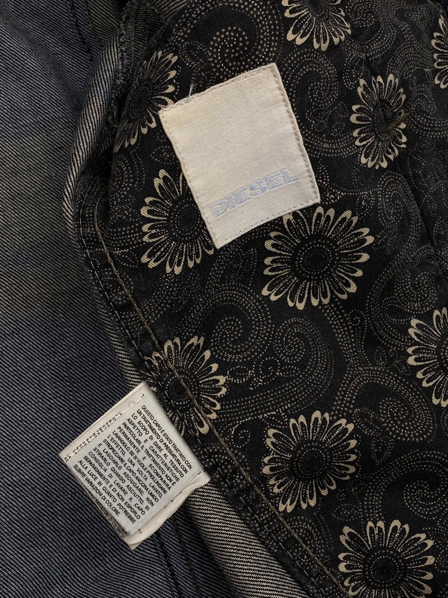 DIESEL RISING SUN 1990's HAND - PAINTED DENIM JACKET. (M) - SEVENUES.