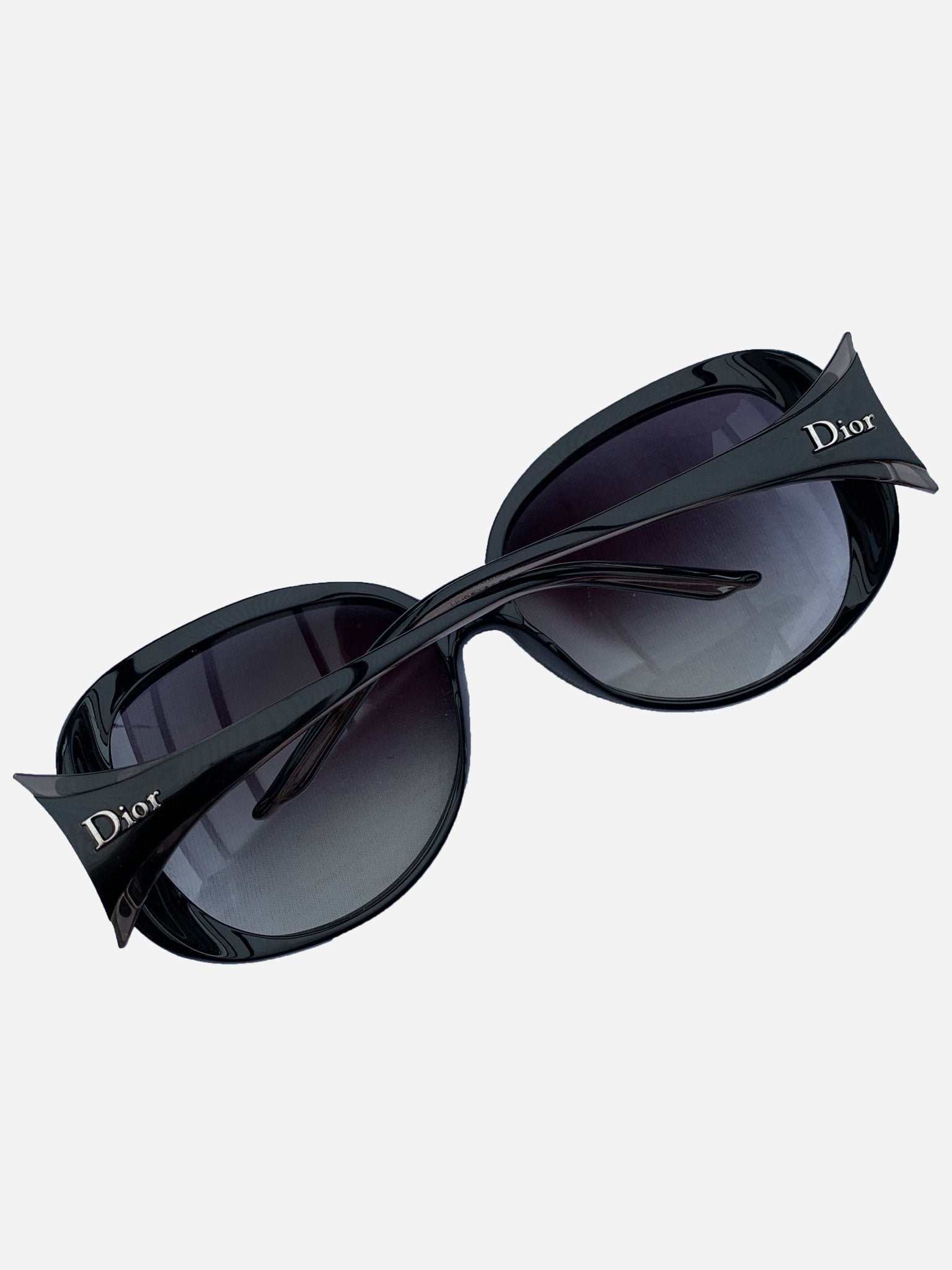 DIOR OVERSIZED SPELLOUT SUNGLASSES. - SEVENUES.