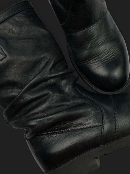 DIRK BIKKEMBERGS SLOUCHY LEATHER ANKLE BOOTS. (EU 37) - SEVENUES.