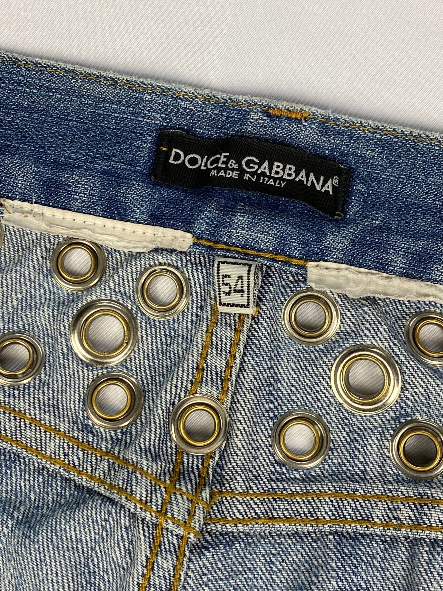 DOLCE & GABBANA ARCHIVE STUDDED 'STARS' DISTRESSED DENIM. (54 / L) - SEVENUES.