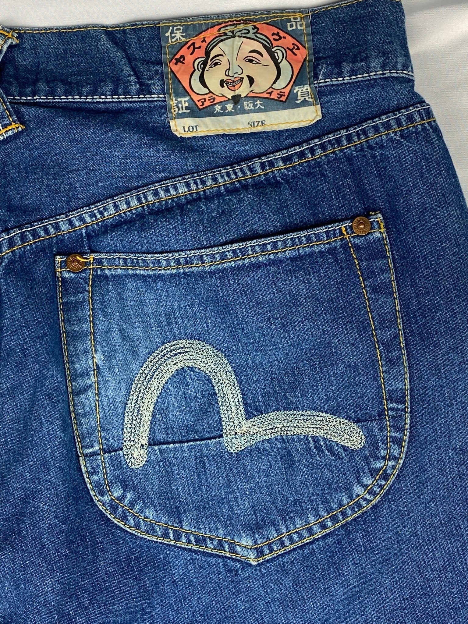 EVISU GENES SEAGULL EMBROIDERY DENIM. (34) - SEVENUES.