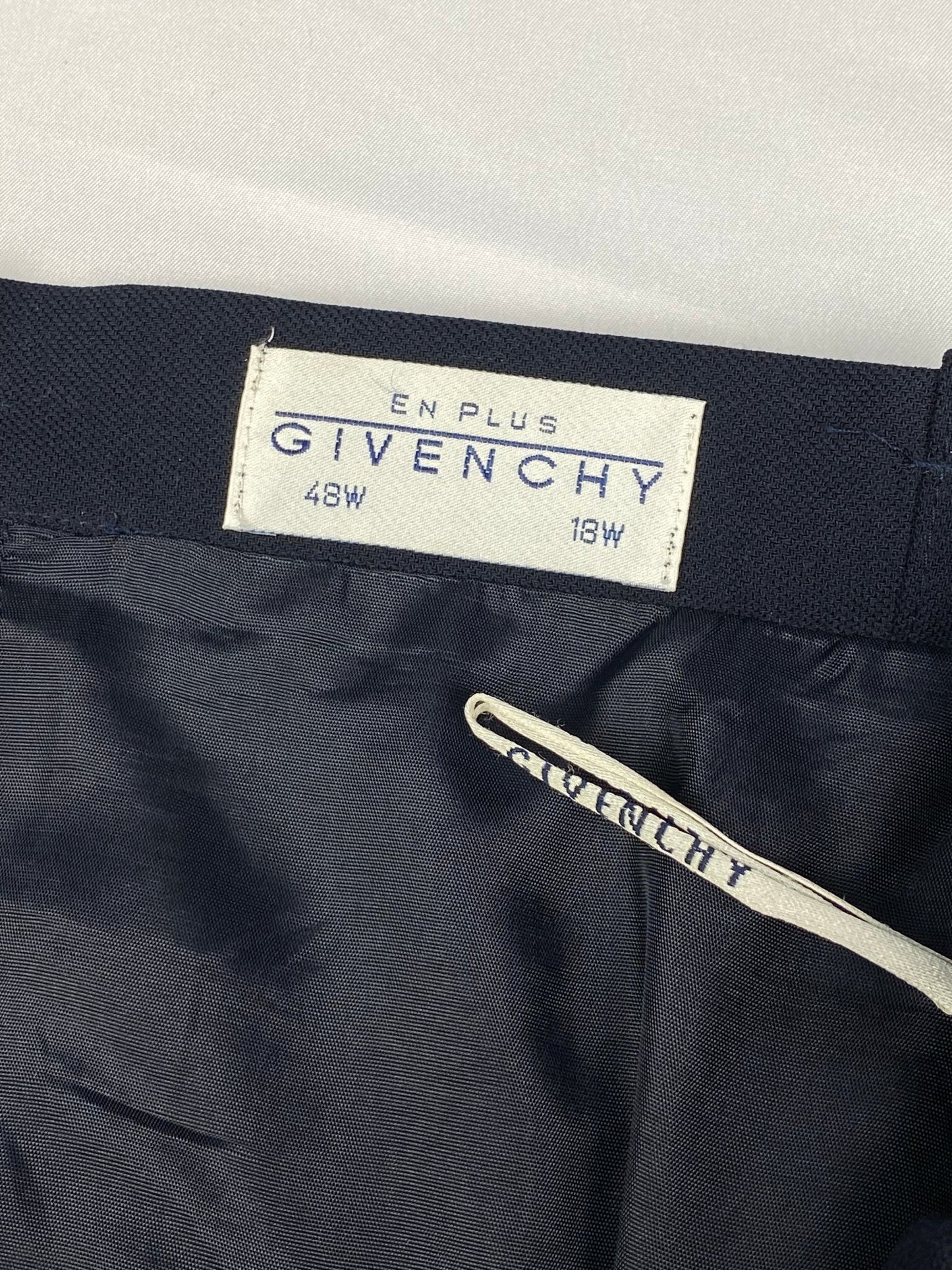 GIVENCHY EN PLUS PLEATED WOOL MIDI SKIRT. (48 / XL) - SEVENUES.