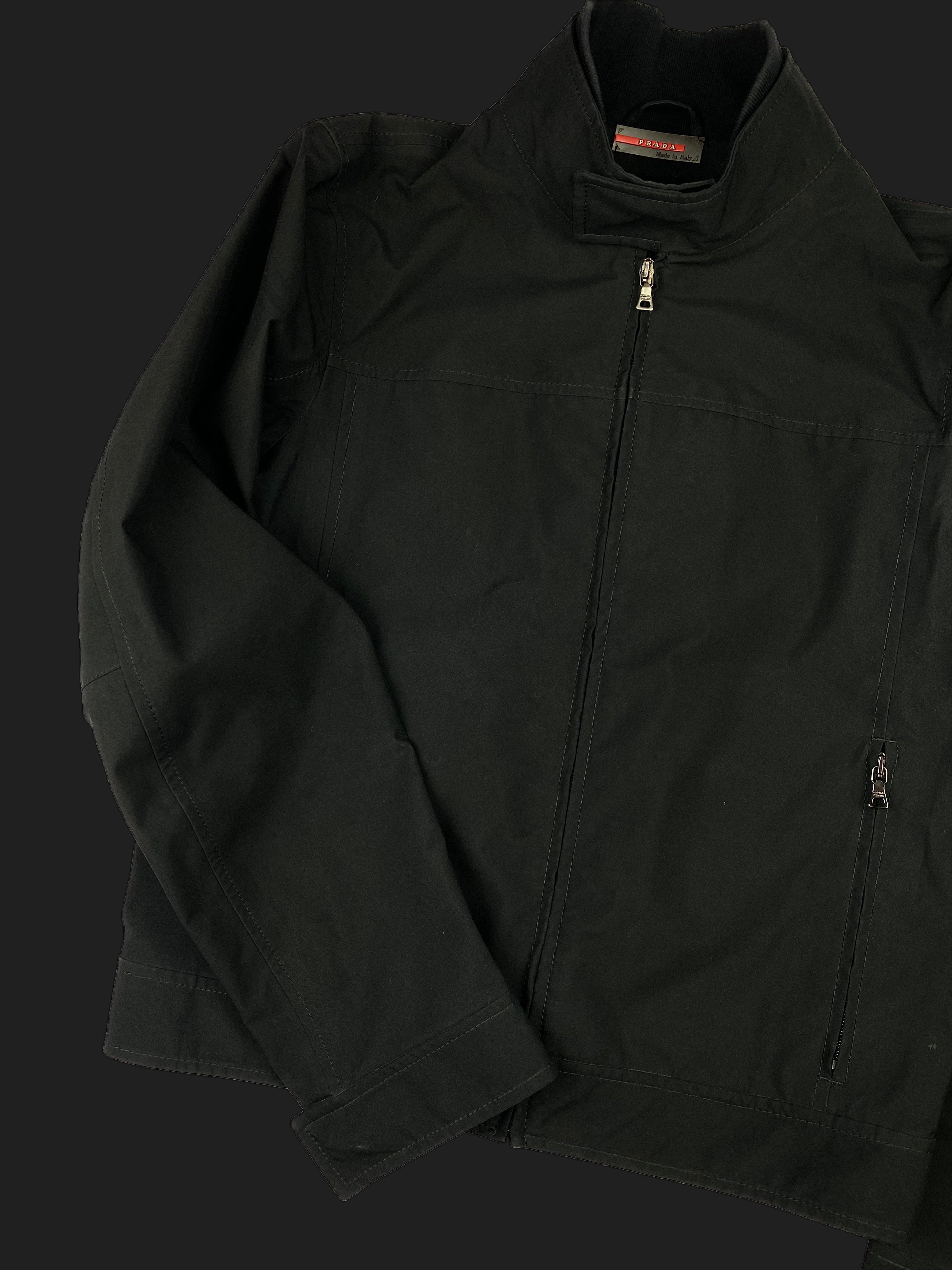 PRADA LINEA ROSSA F/W 2003 GORE-TEX SHELL JACKET. (48 / M) – SEVENUES.