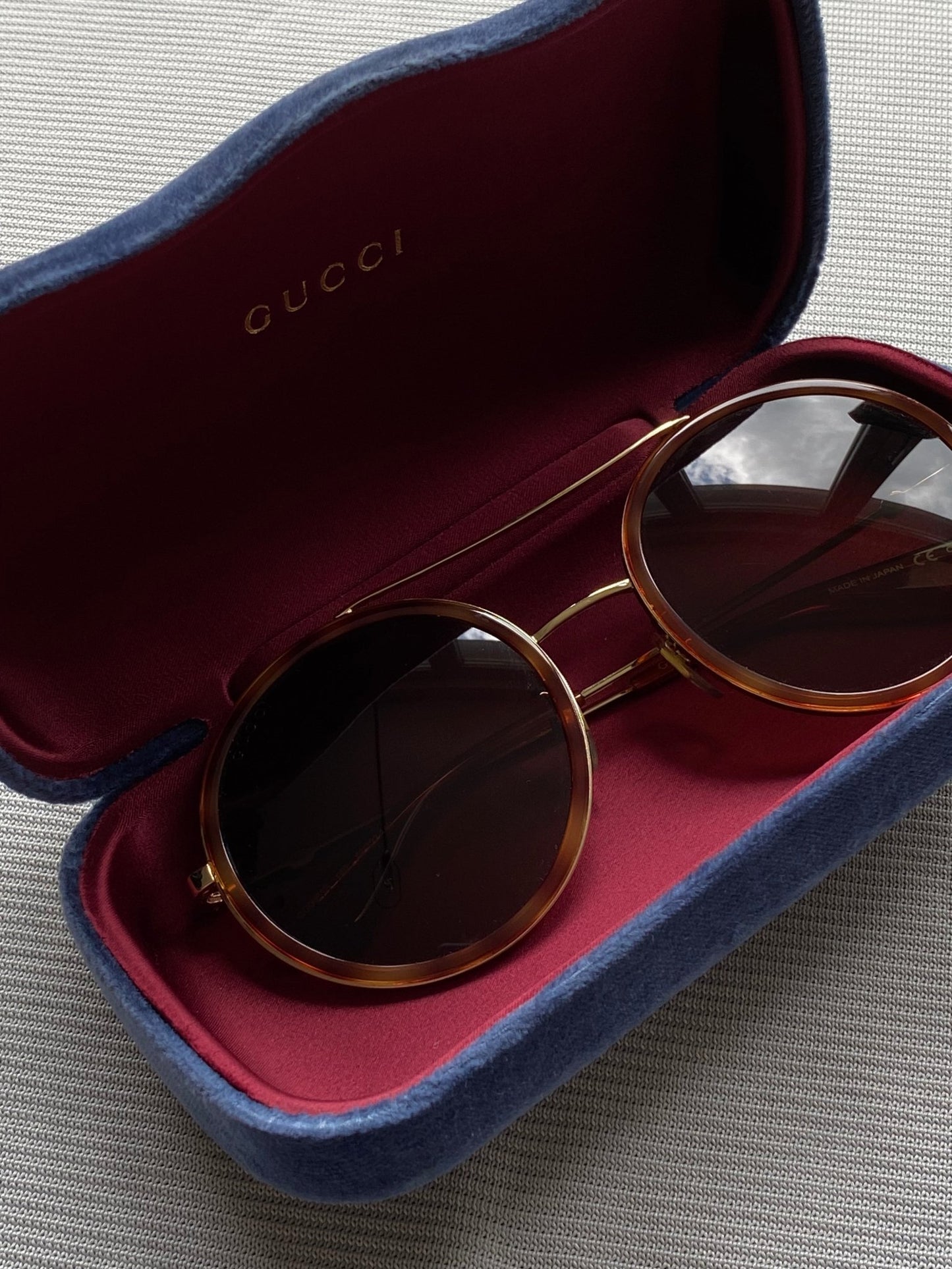 GUCCI ROUND DOUBLE BRIDGE 'BEE' SUNGLASSES. - SEVENUES.