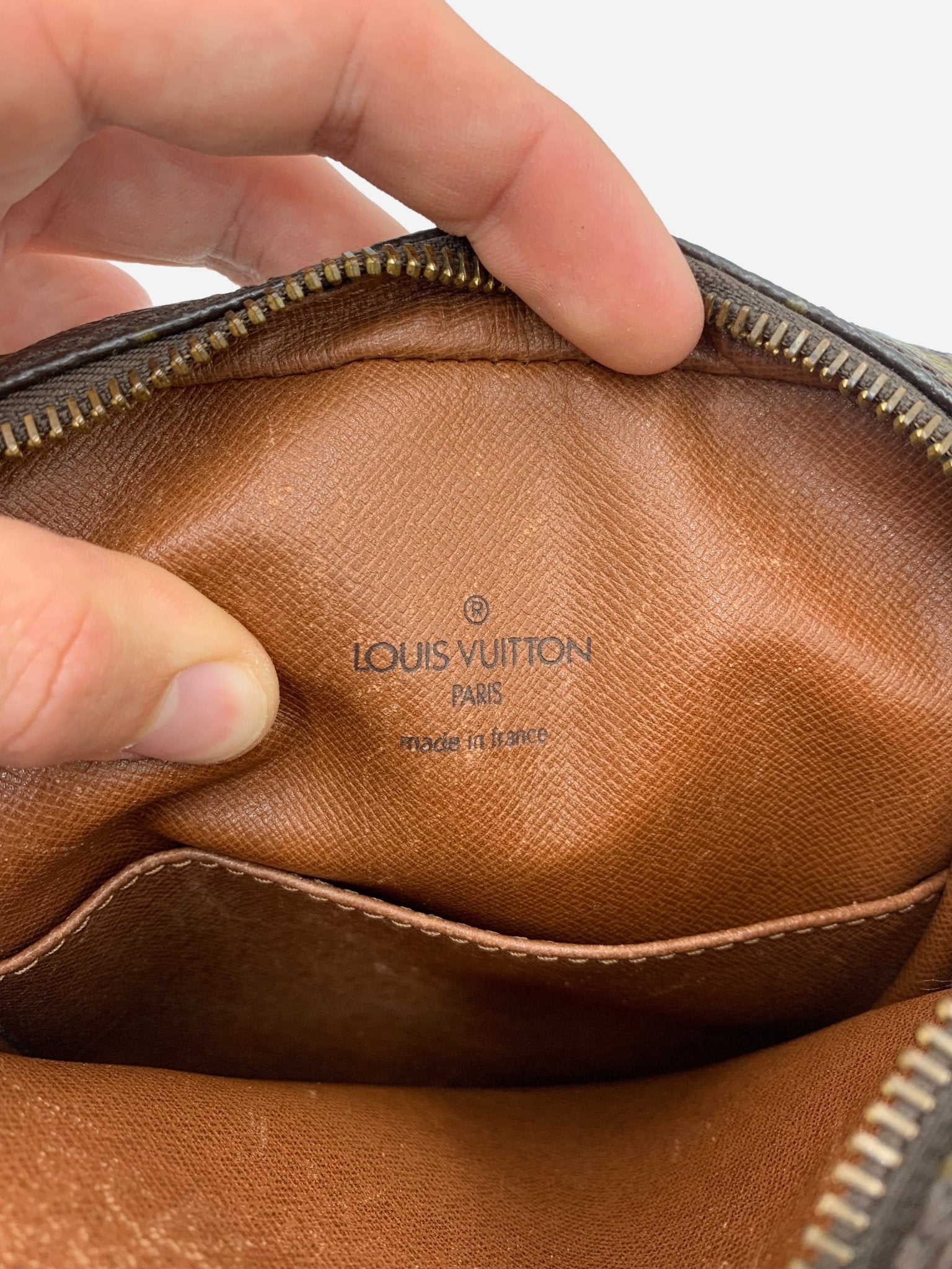 LOUIS VUITTON DANUBE SHOULDER BAG. - SEVENUES.