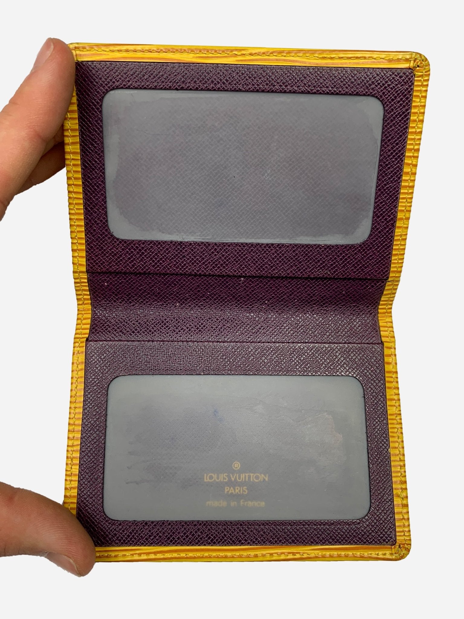 LOUIS VUITTON EPI LEATHER ID / CARDHOLDER. - SEVENUES.