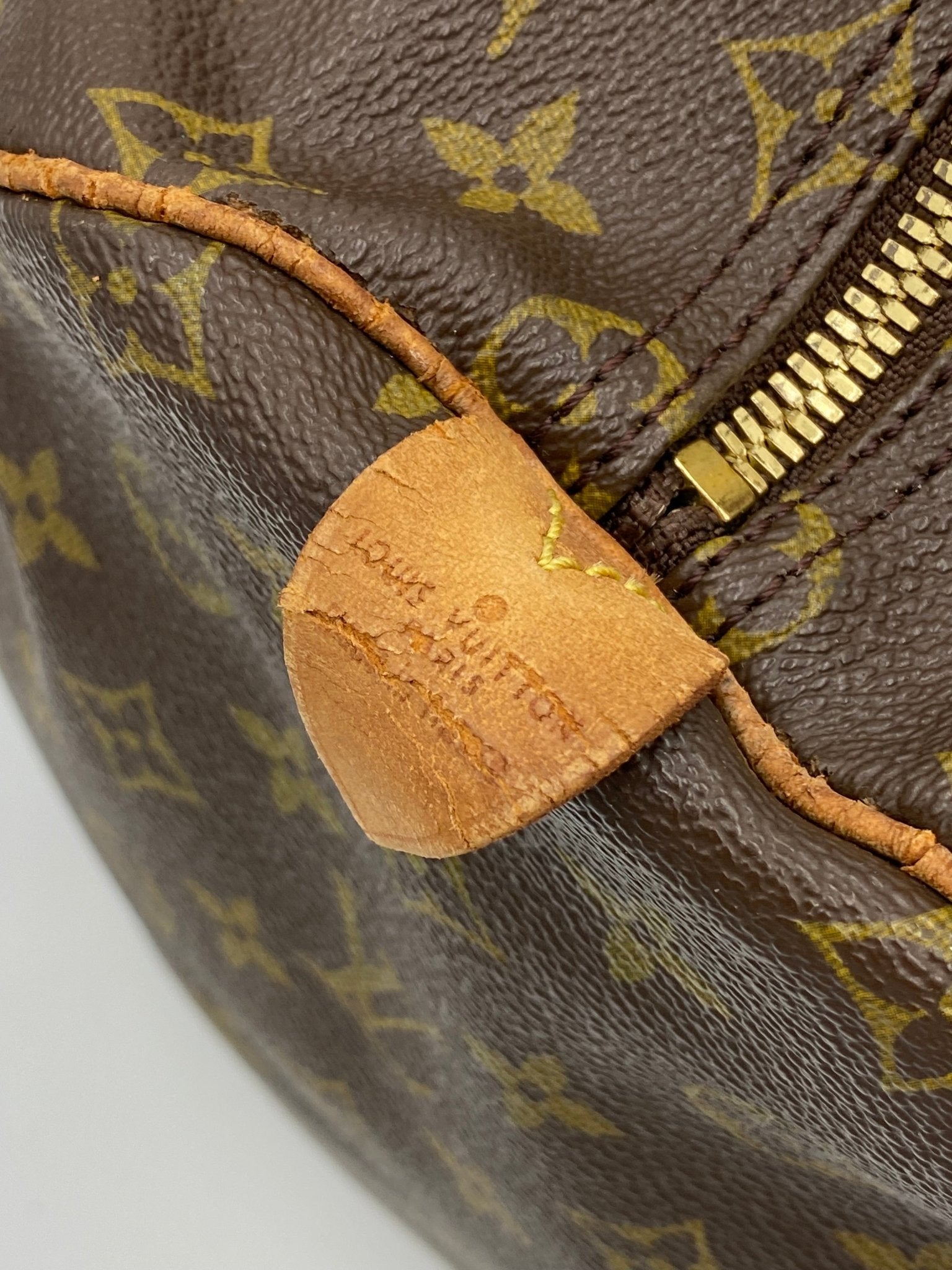 LOUIS VUITTON KEEPALL 55 MONOGRAM WEEKENDER BAG. - SEVENUES.