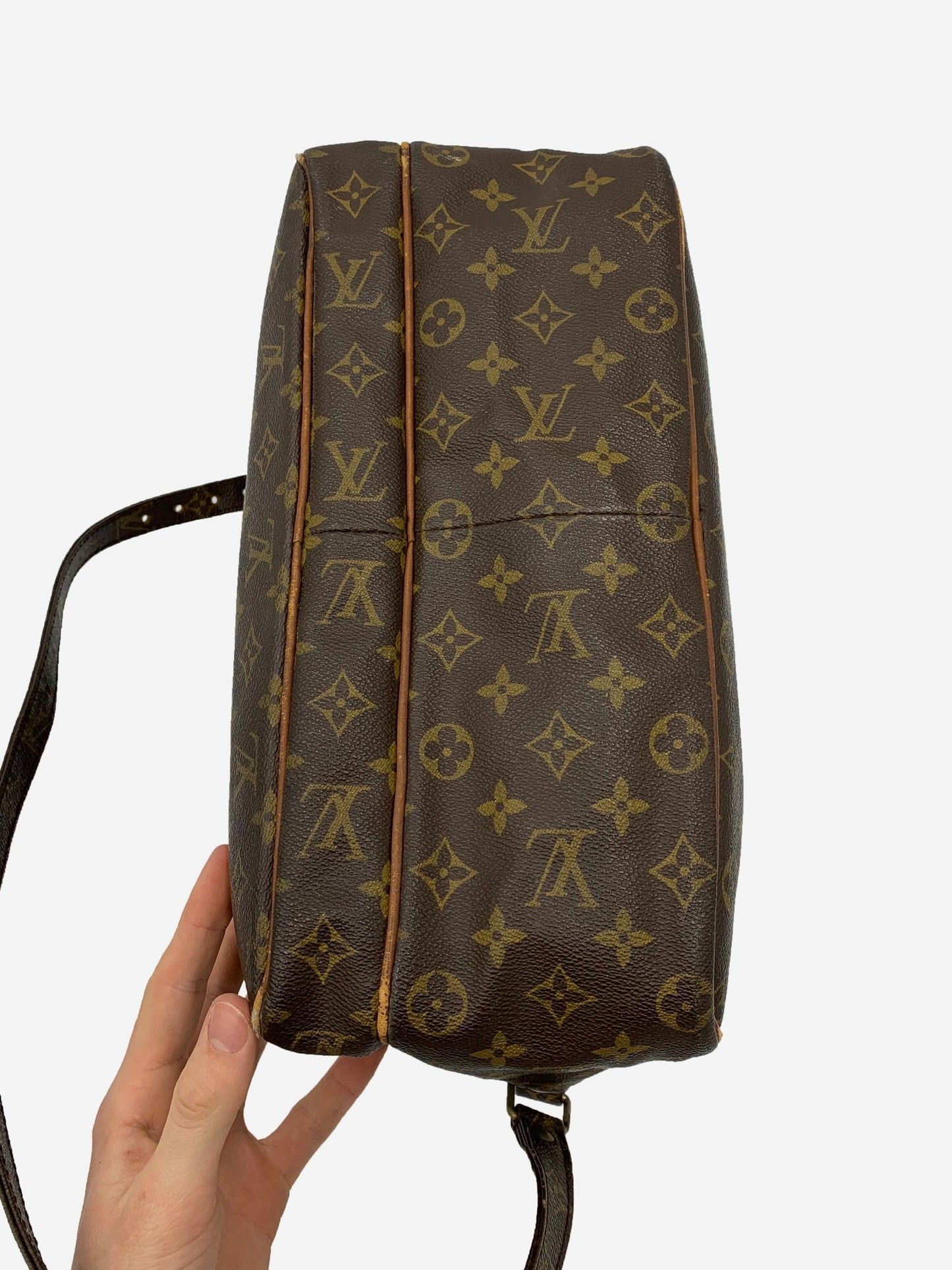 LOUIS VUITTON NILE MONOGRAM CANVAS MESSENGER BAG. - SEVENUES.