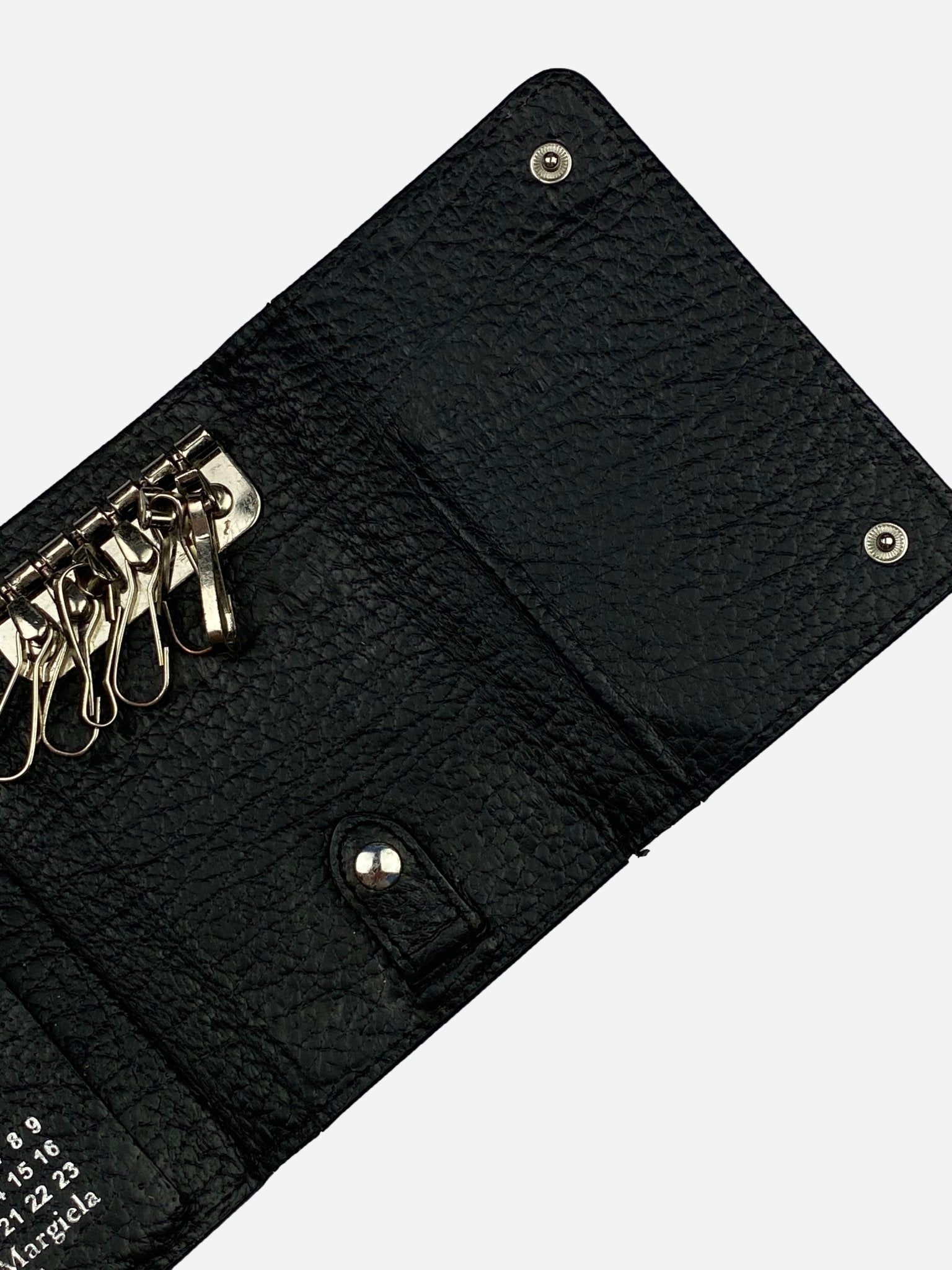 MAISON MARGIELA 4 - STITCHES GRAINED LEATHER KEYHOLDER. - SEVENUES.