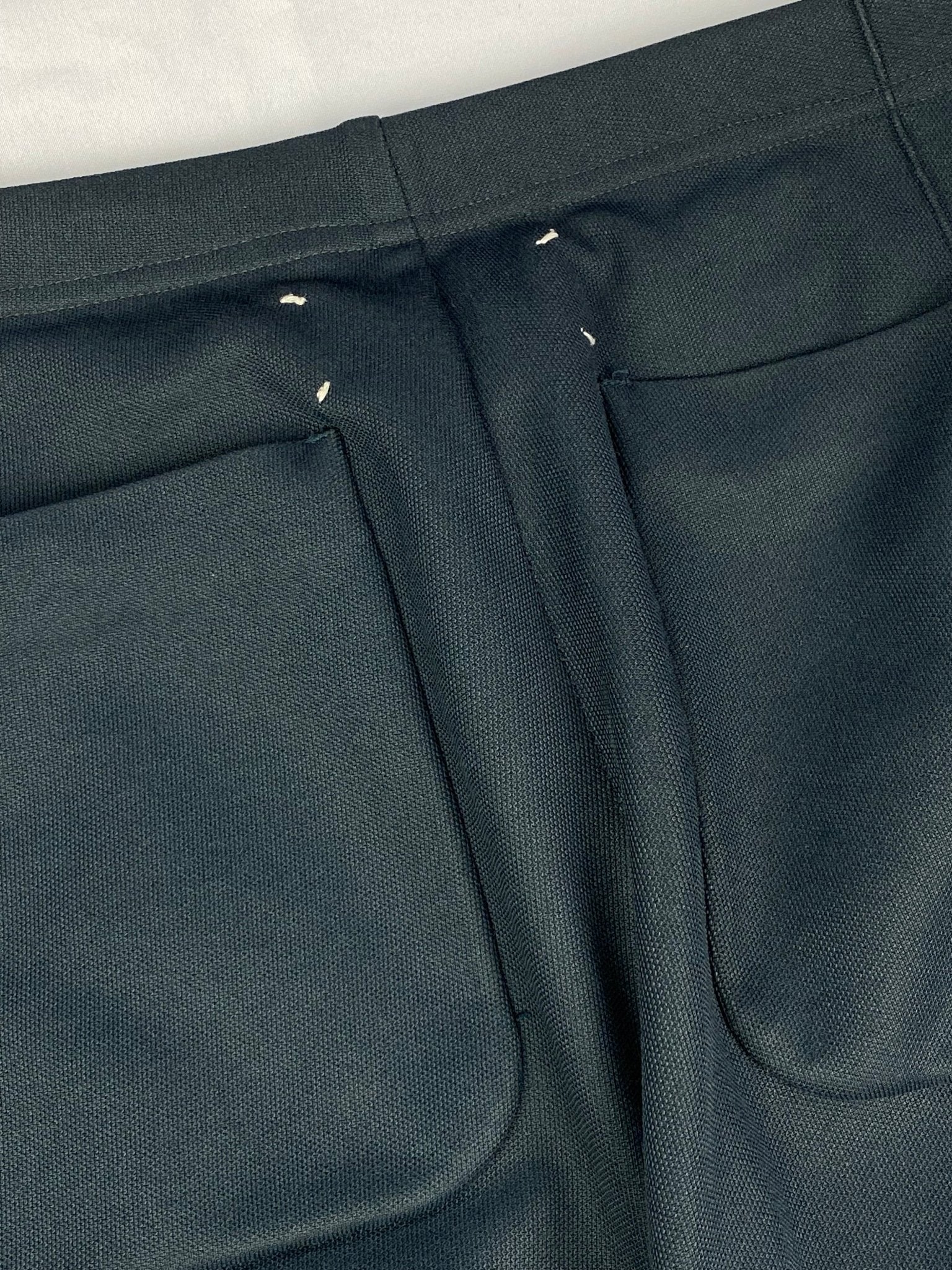 MAISON MARGIELA F/W 2019 PLEATED TRACKPANTS. (52 / L) - SEVENUES.