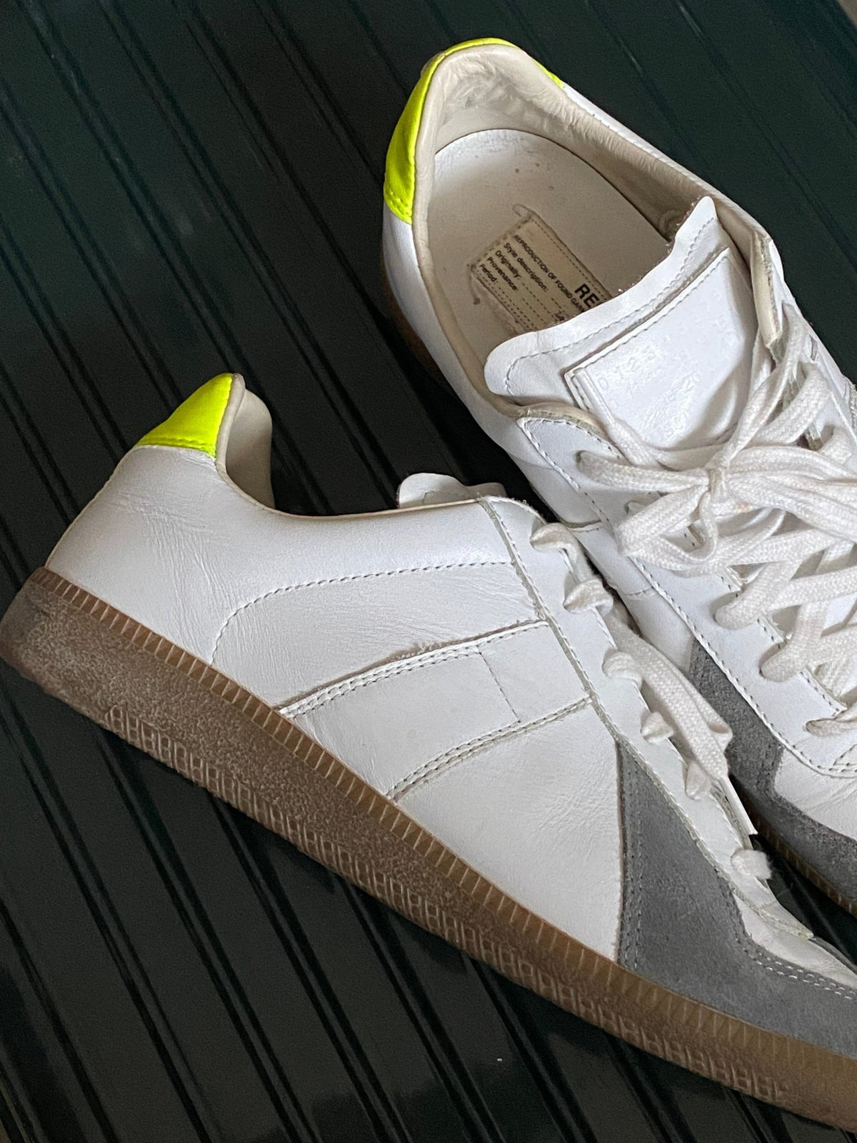 MAISON MARGIELA REPLICA GAT LEATHER SNEAKERS. (40) - SEVENUES.